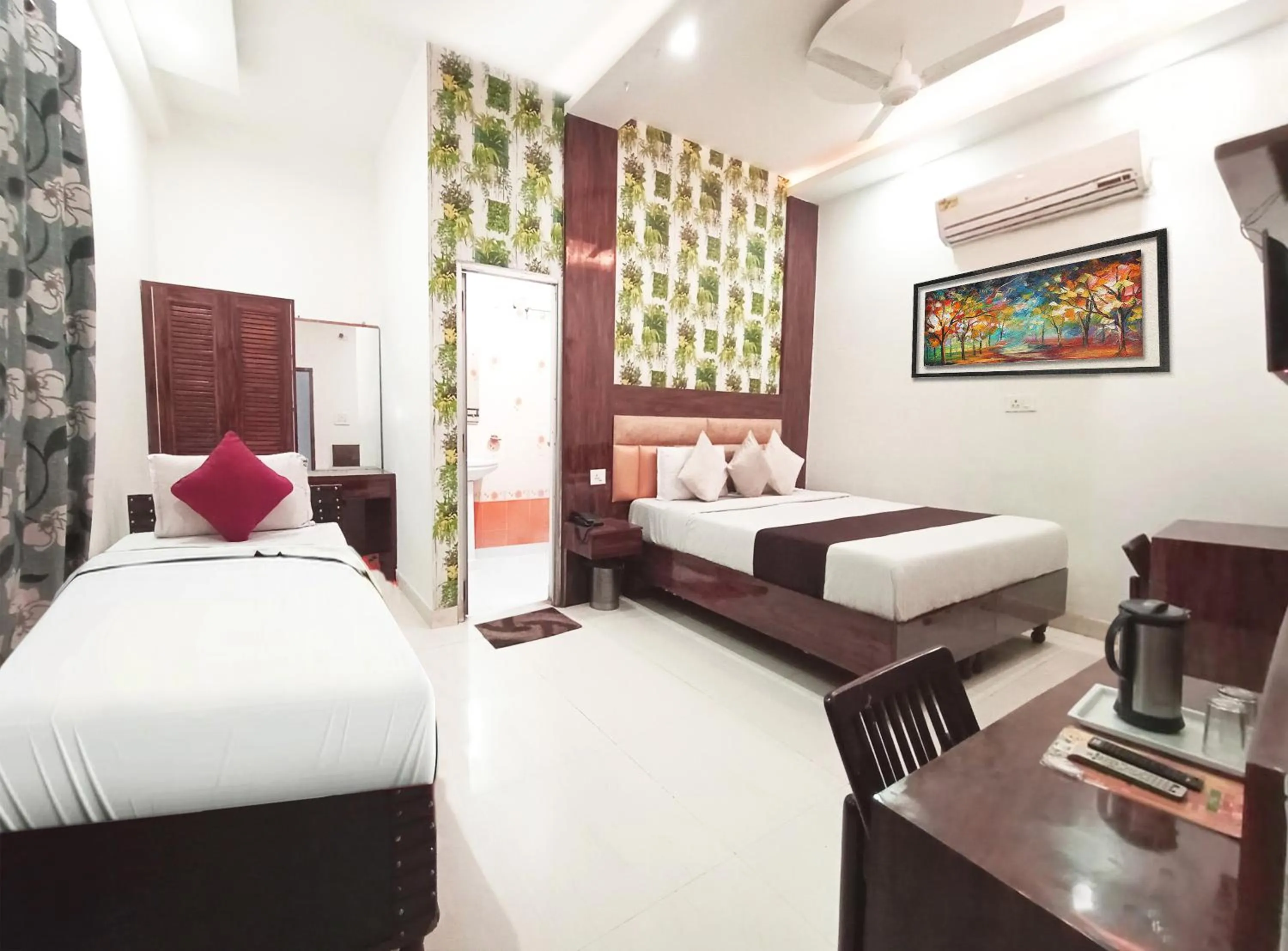 Bedroom, Bed in Rebirth Hotel