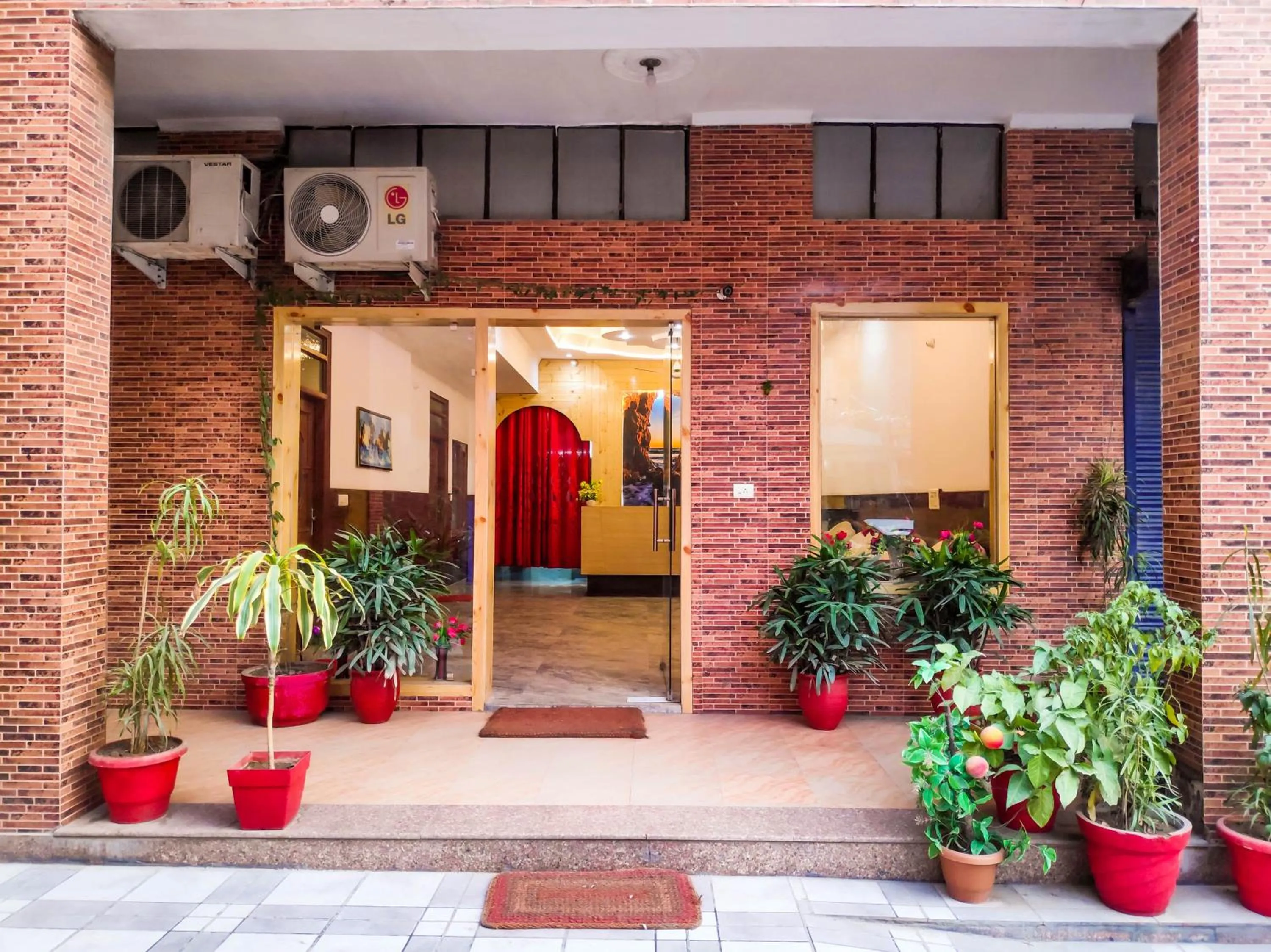 Facade/entrance in Rebirth Hotel