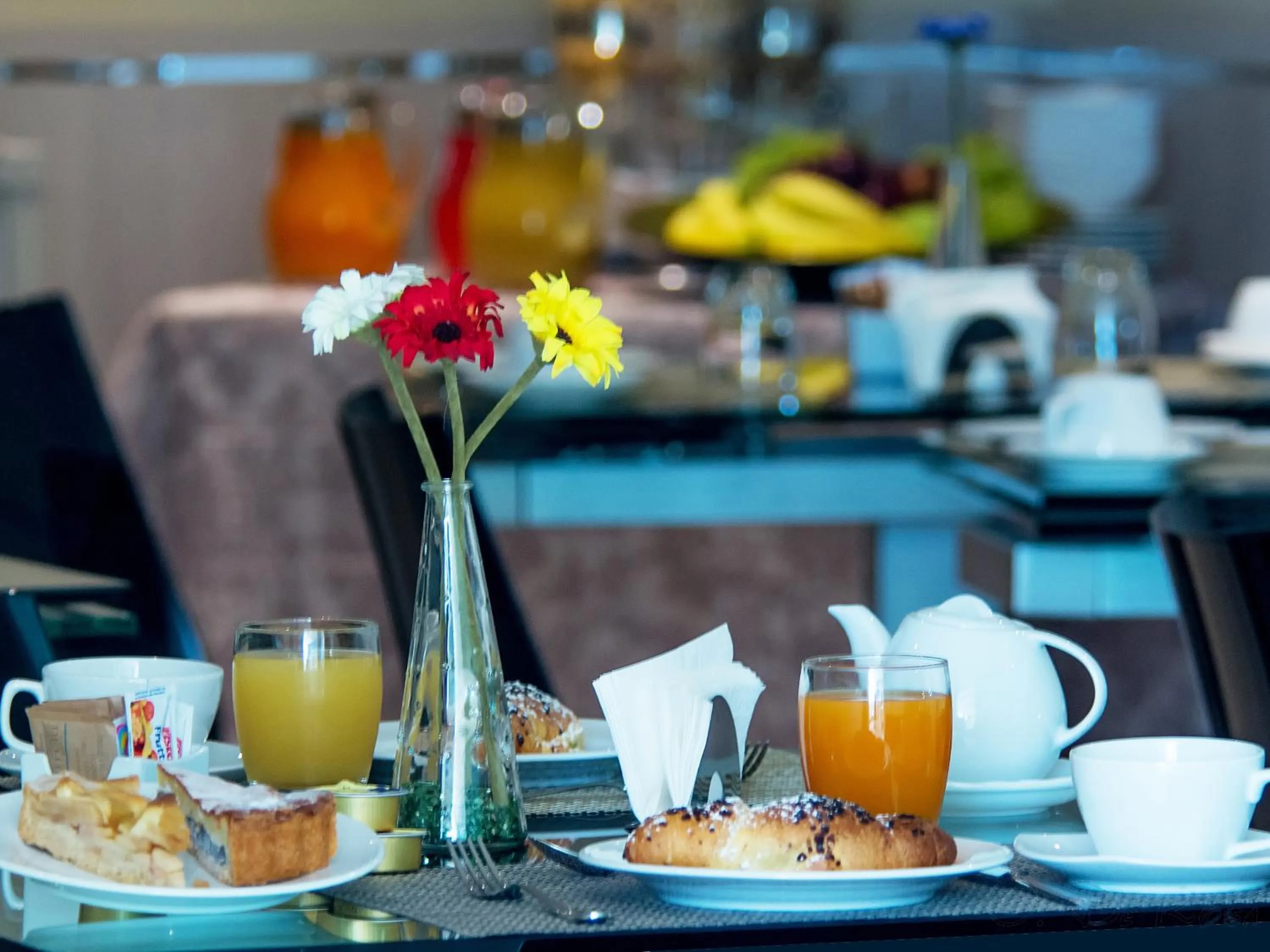 Restaurant/places to eat in Eracle Hotel