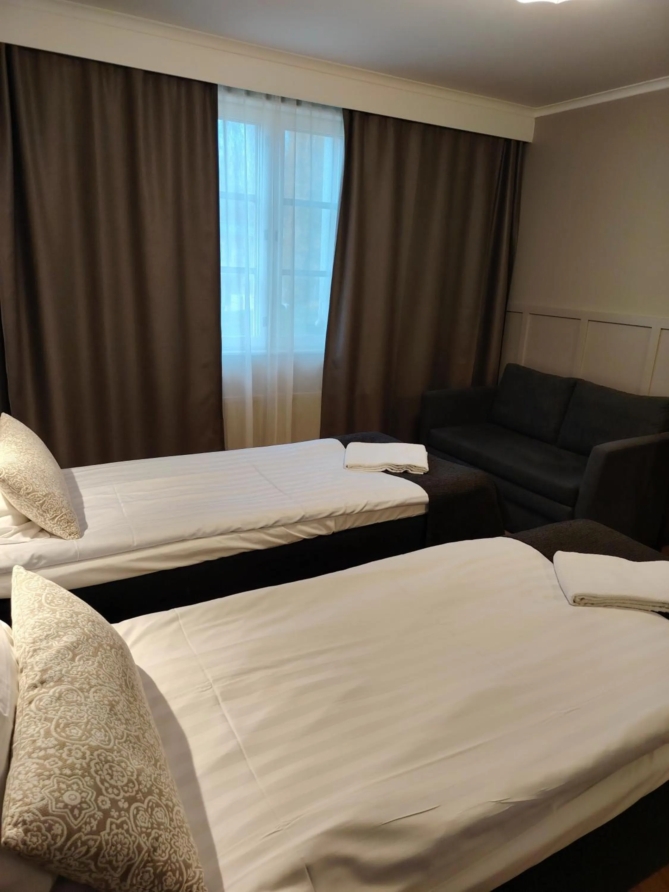 Bed in Juthbacka Hotell