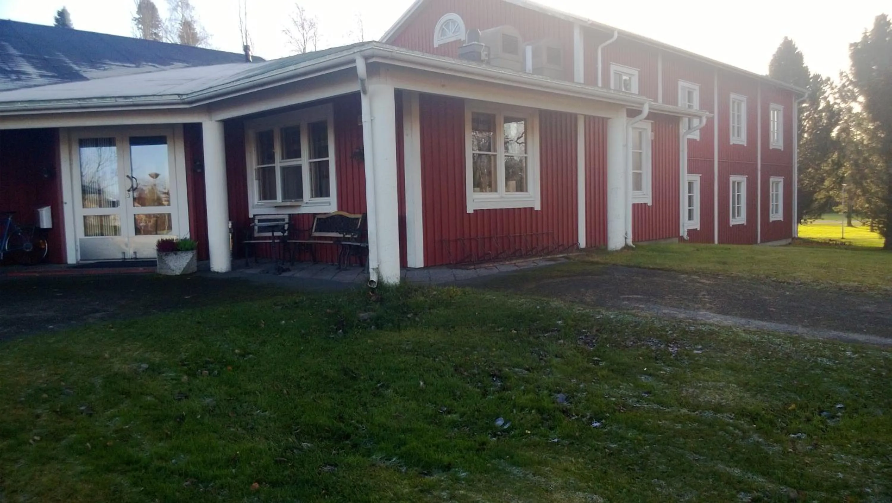 Facade/entrance in Juthbacka Hotell