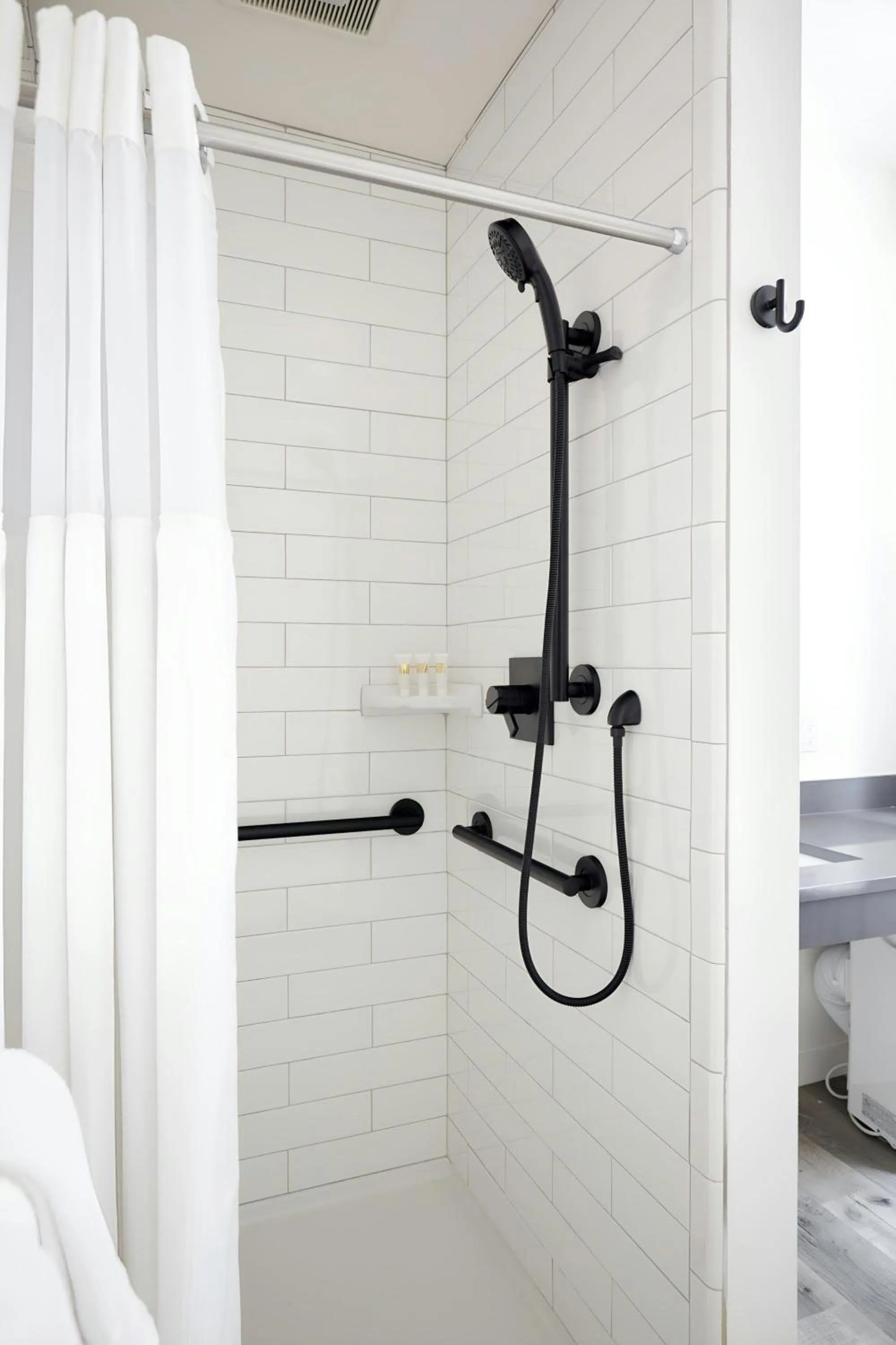 Bathroom in The Boylston Hotel Capitol Hill, Sonder by Marriott Bonvoy