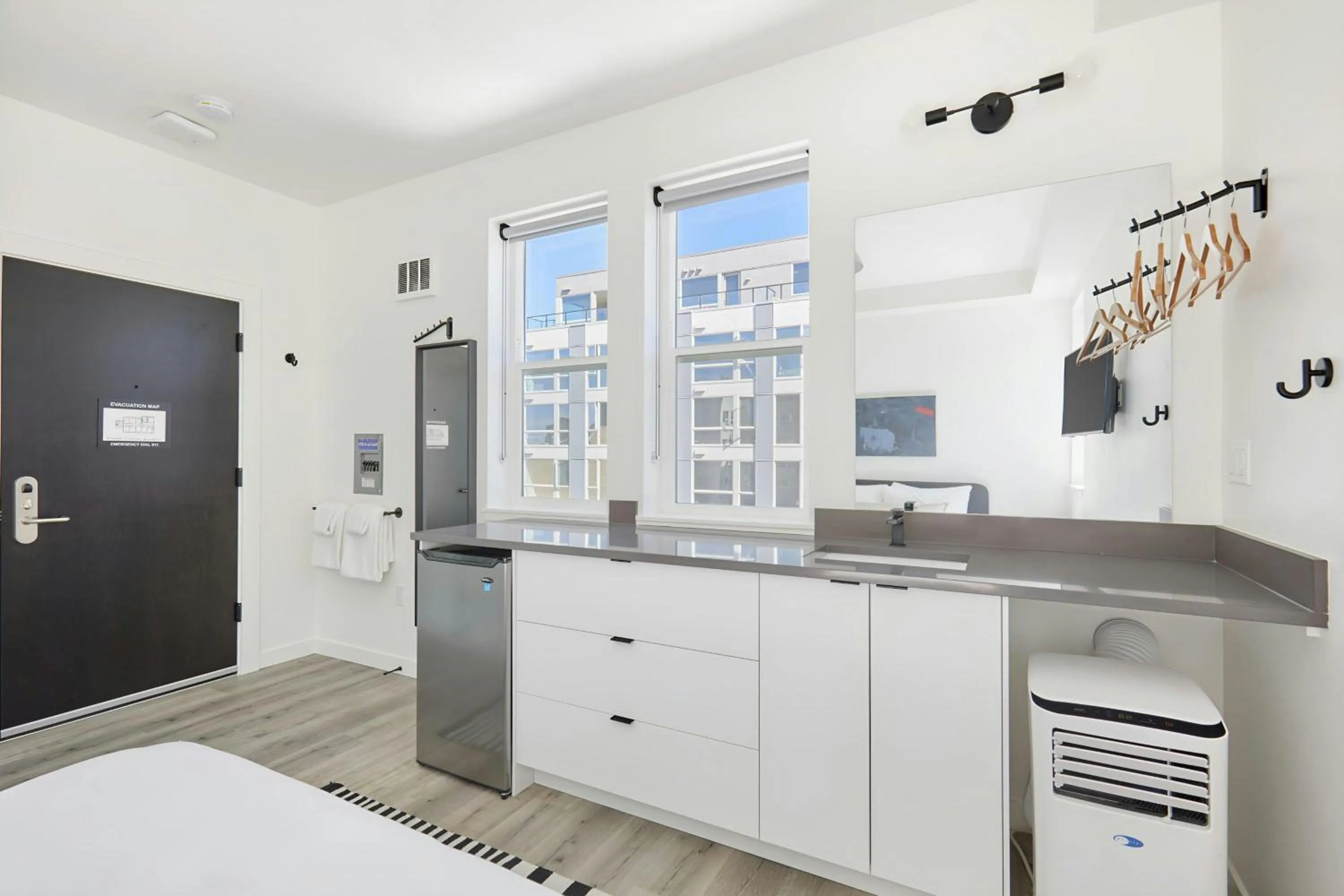 Bedroom in The Boylston Hotel Capitol Hill, Sonder by Marriott Bonvoy