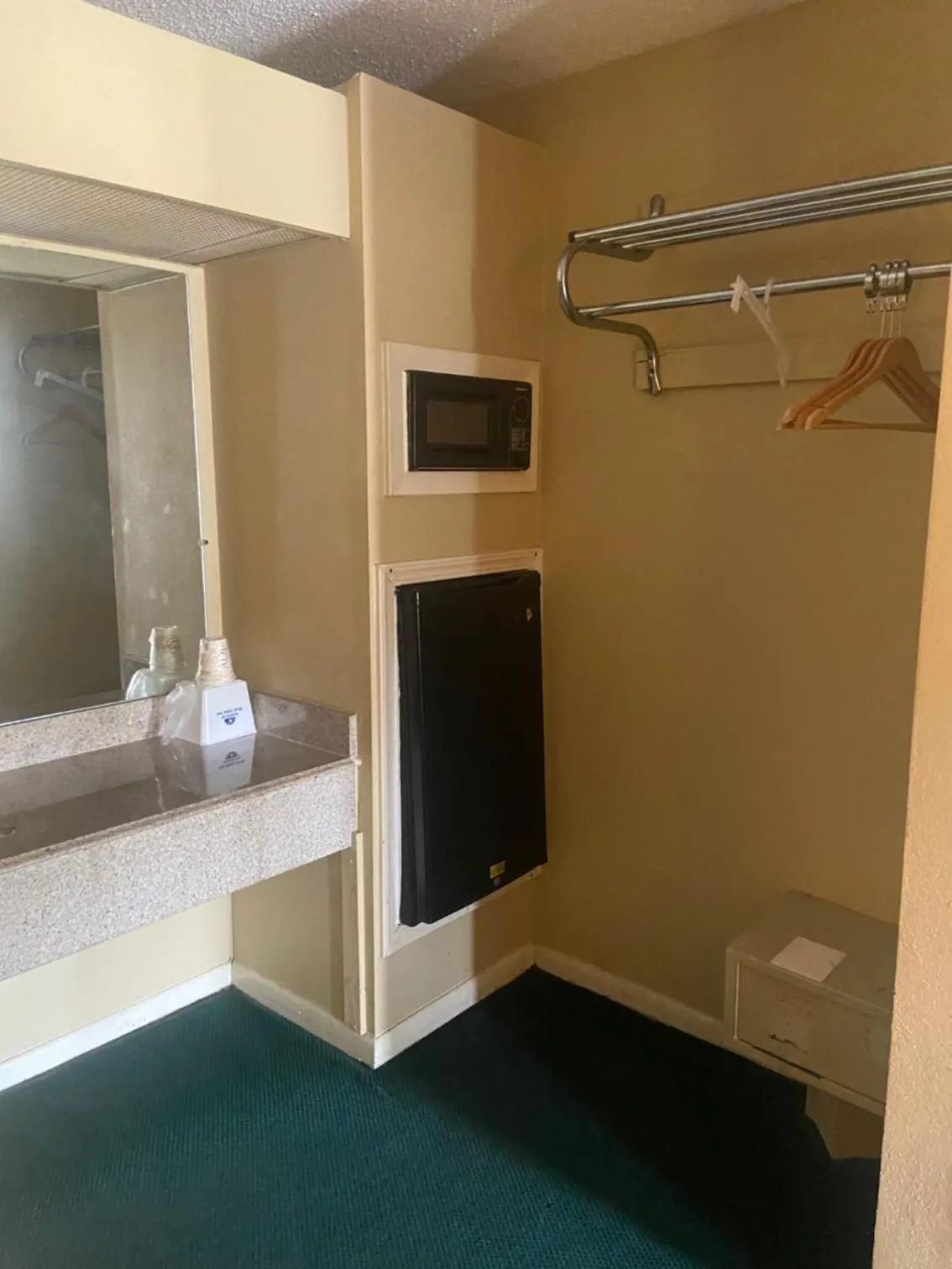 Americas Best Value Inn (Meridian)