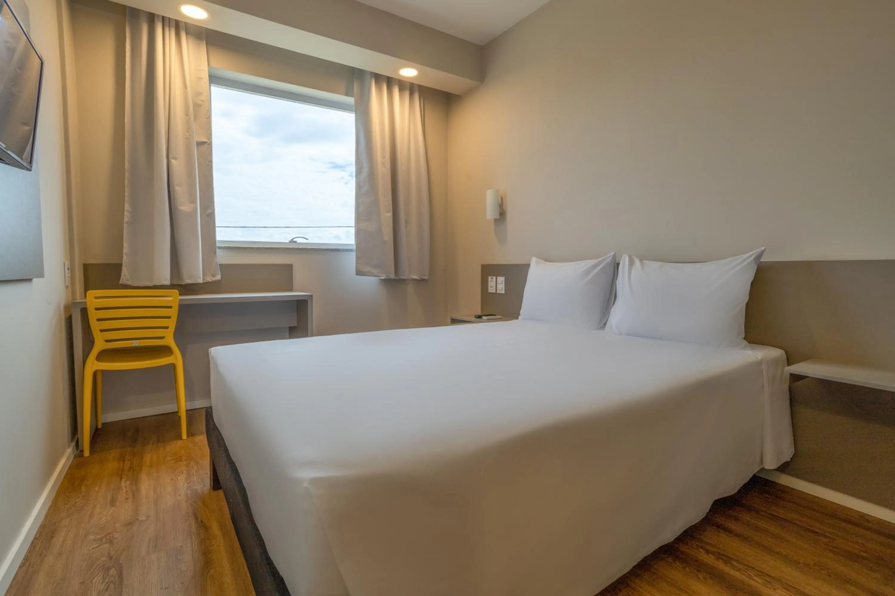 Bedroom, Bed in Transamerica FIT Primavera do Leste