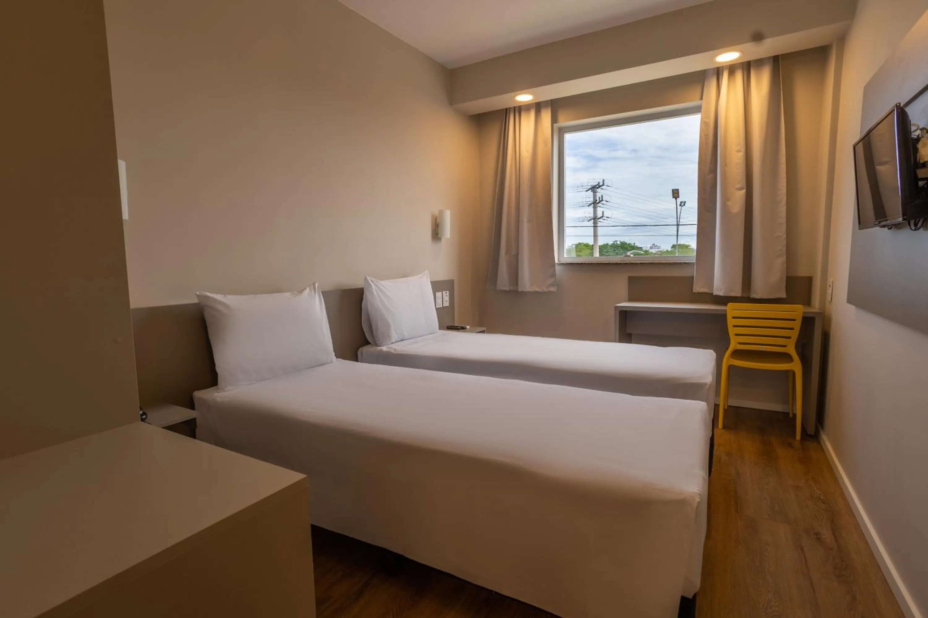 Bedroom, Bed in Transamerica FIT Primavera do Leste