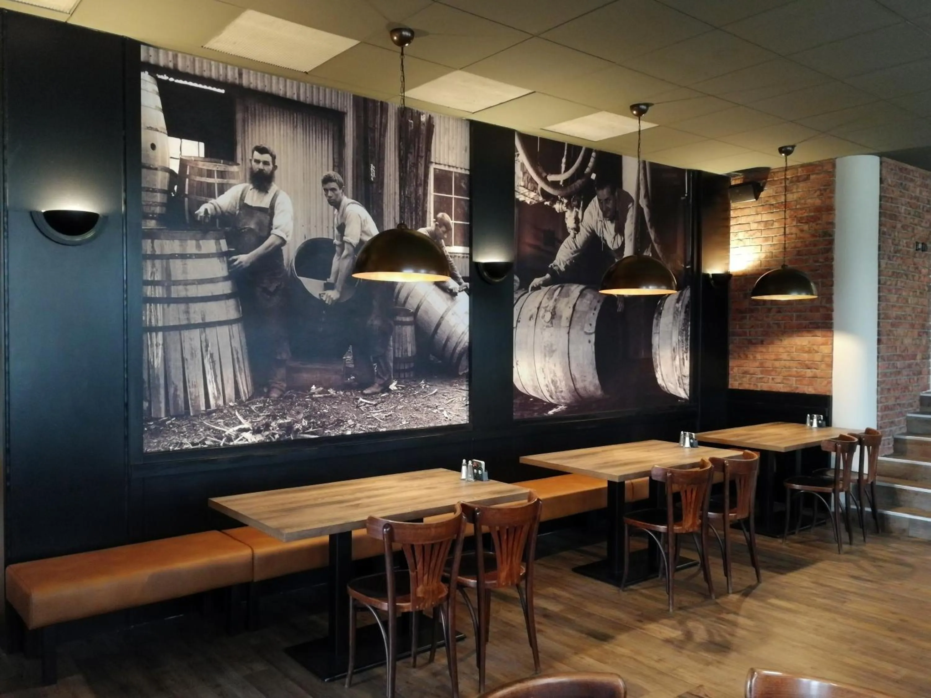 Restaurant/places to eat in Hotel Tulipan Pruhonice