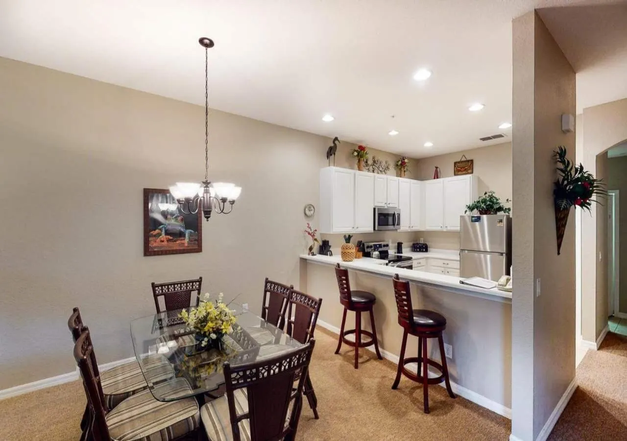 Restaurant/Places to Eat in Bahama Bay Resort by Wyndham Vacation Rentals - Near Disney