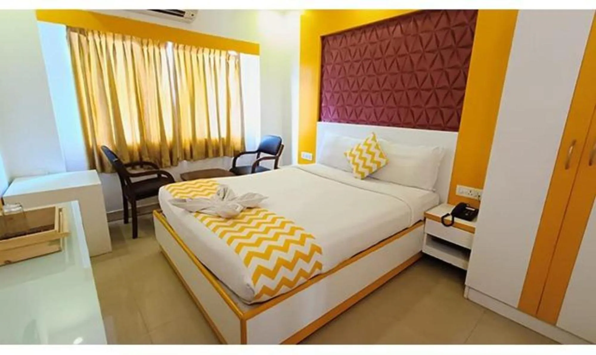 Bed in Via Stalin Pleasant Park - Triplicane