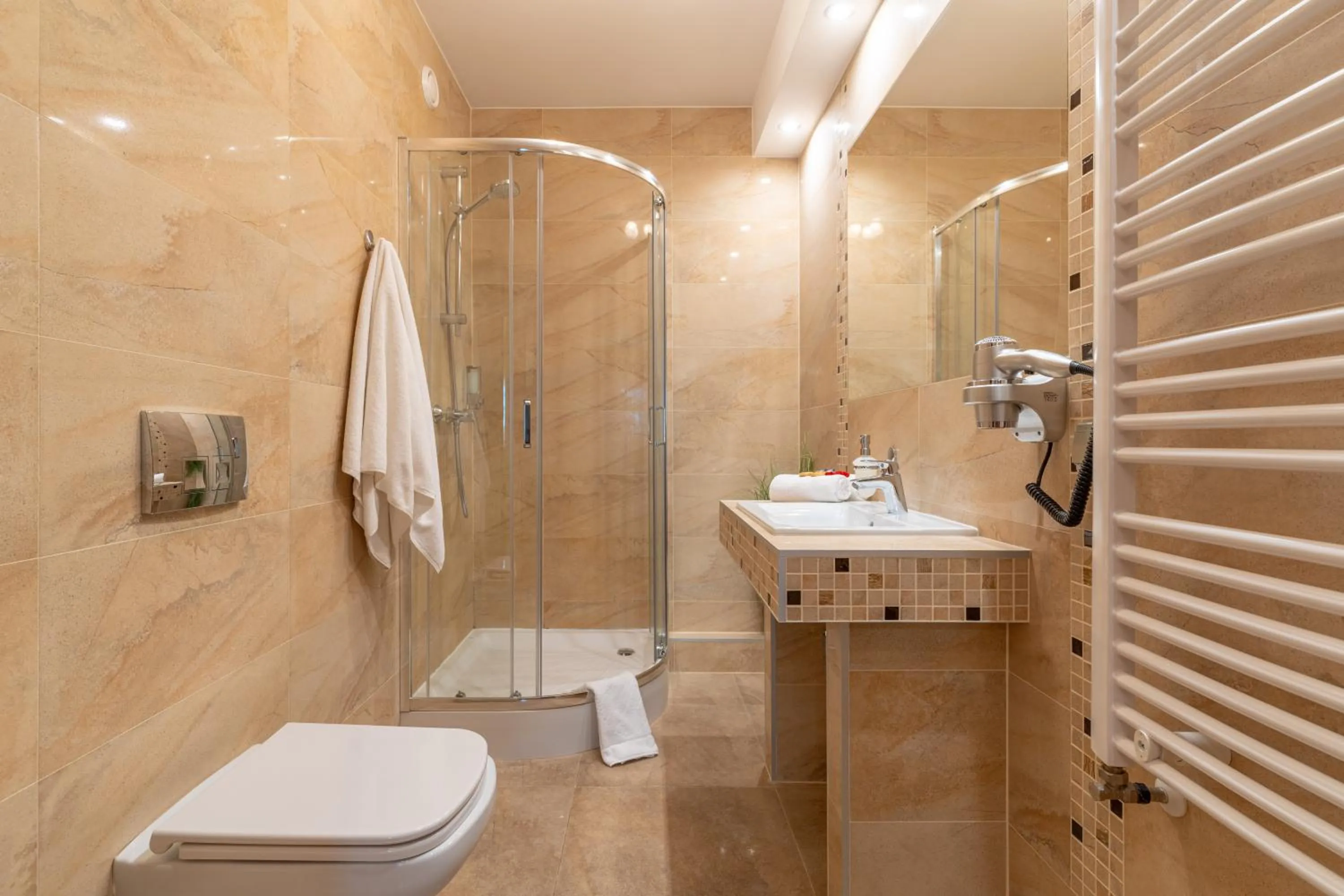 Hotel w Dobieszkowie