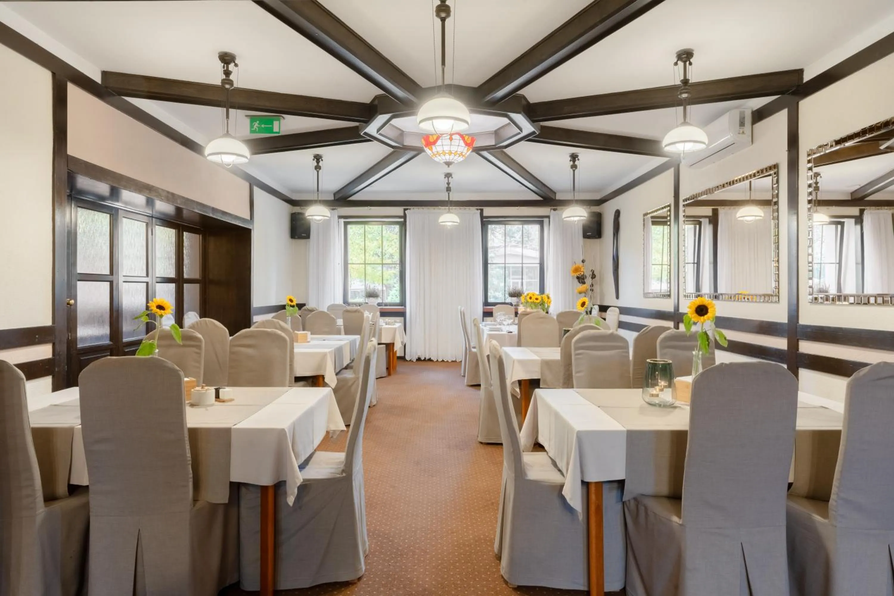 Hotel w Dobieszkowie