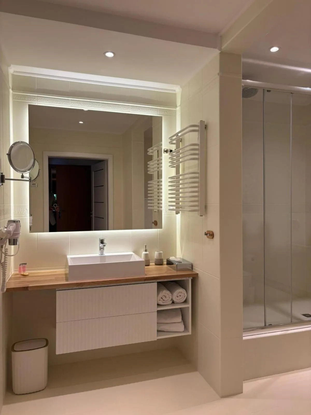 Hotel w Dobieszkowie