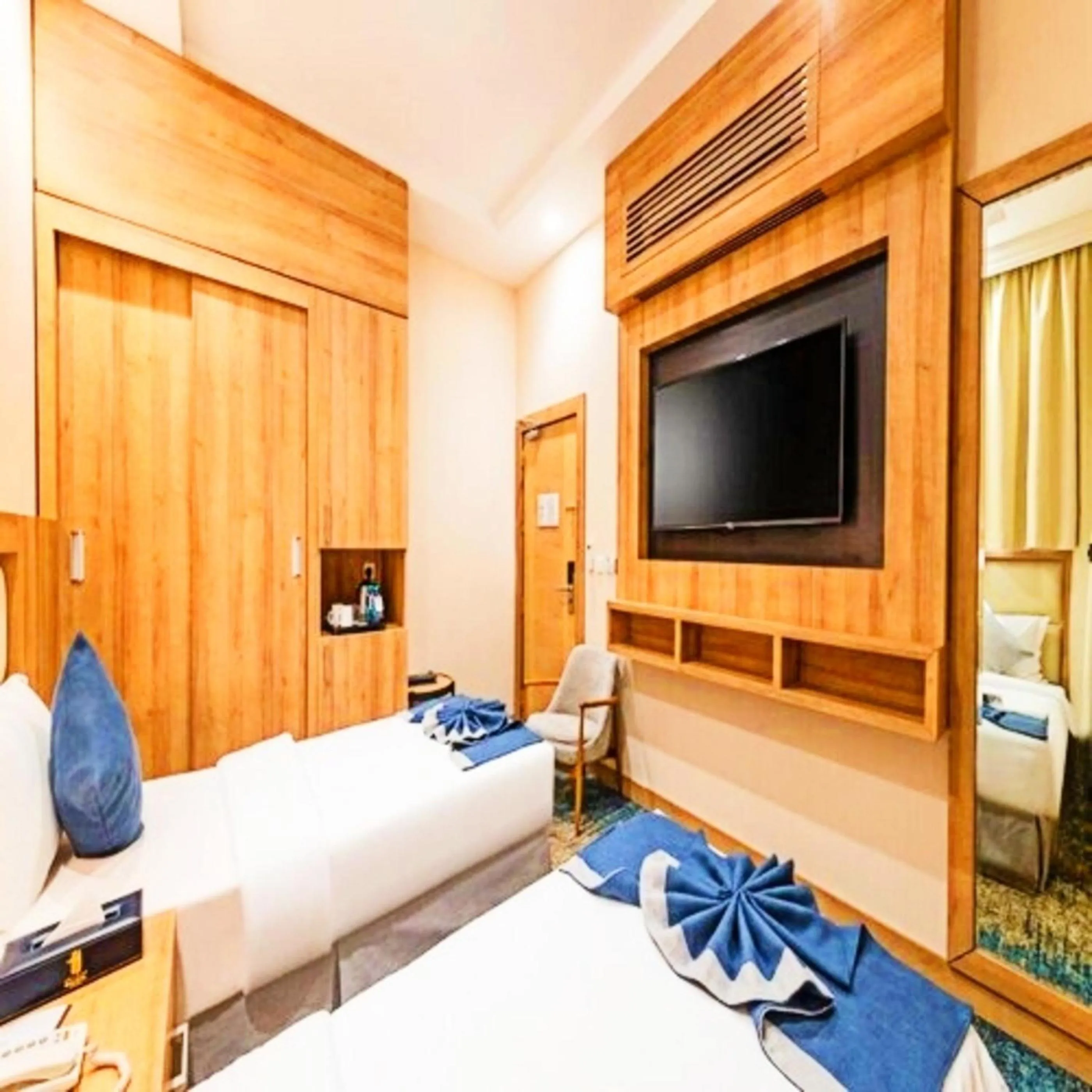 Photo of the whole room, Bed in Sunday Luxury Central formerly Anan hotel