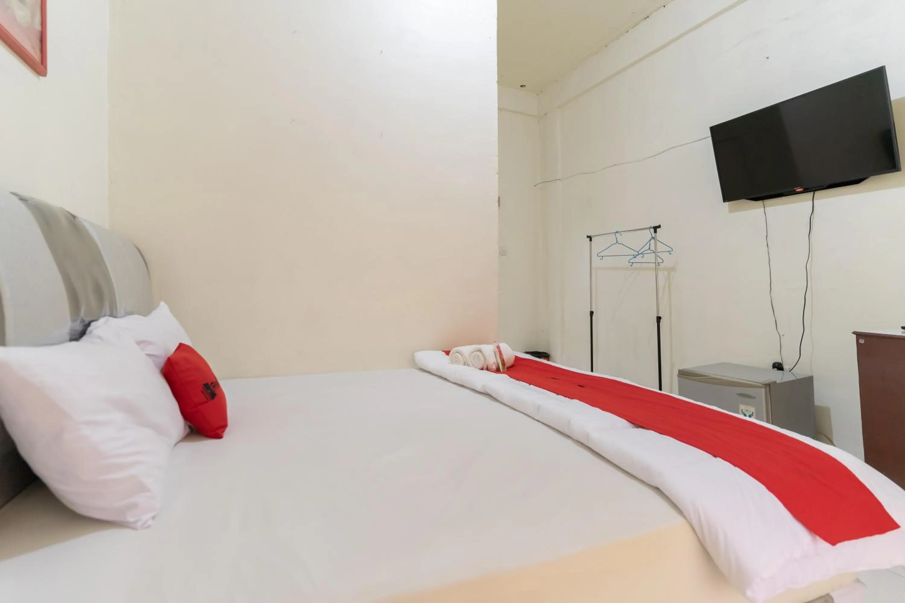 Bed in RedDoorz Syariah @ Jalan Jendral Sudirman Jambi
