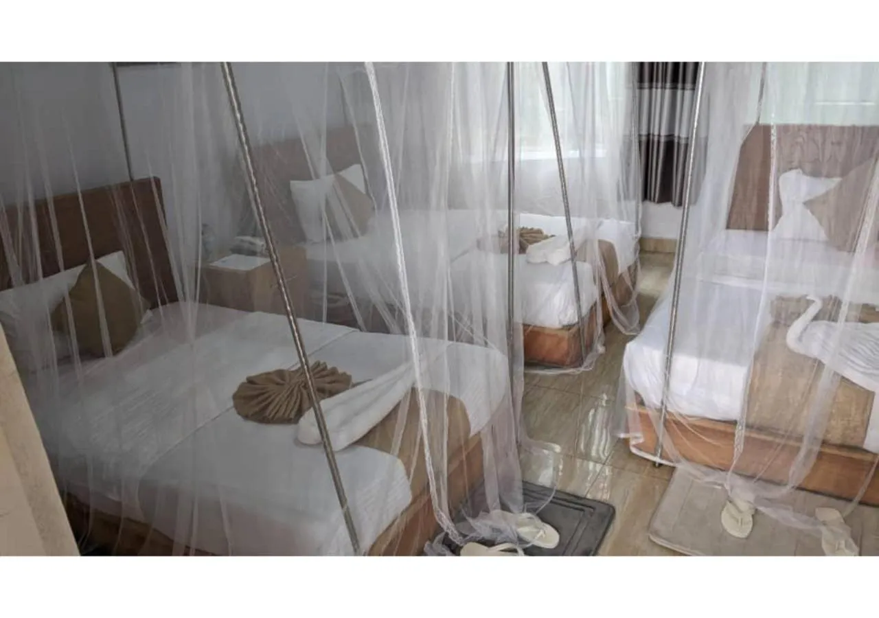 Bed in Chimpanzee Lodge