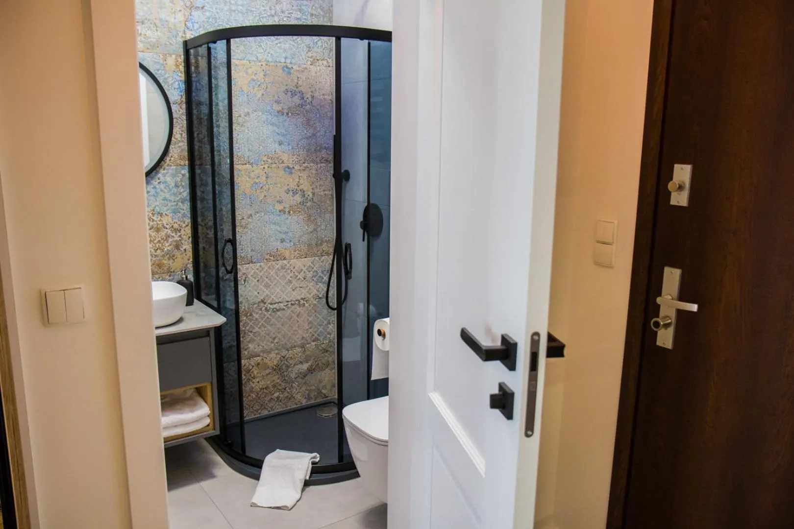 Shower in Piernikowe by Rentoom