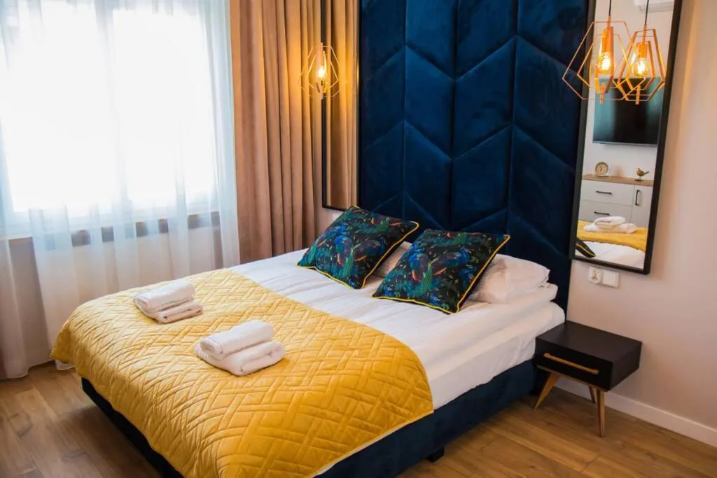 Miedziany by Rentoom