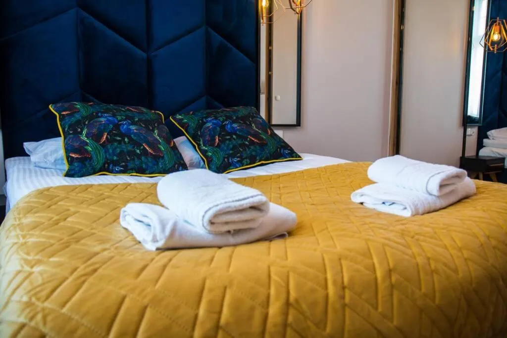 Bed in Miedziany by Rentoom