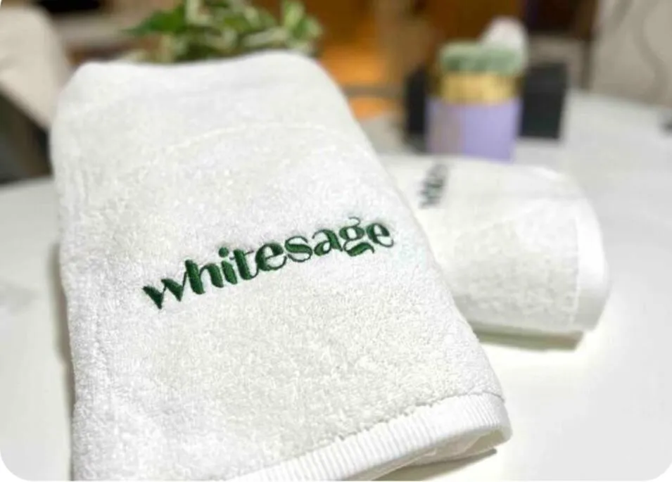 White Sage - Fountain View Stylish Apt With Spacious Terrace