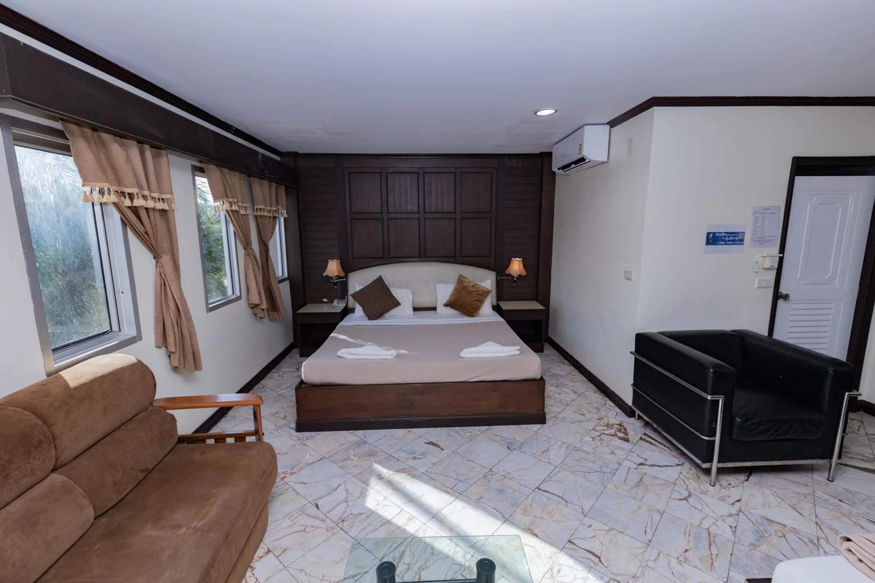 Photo of the whole room in Mix Hotel