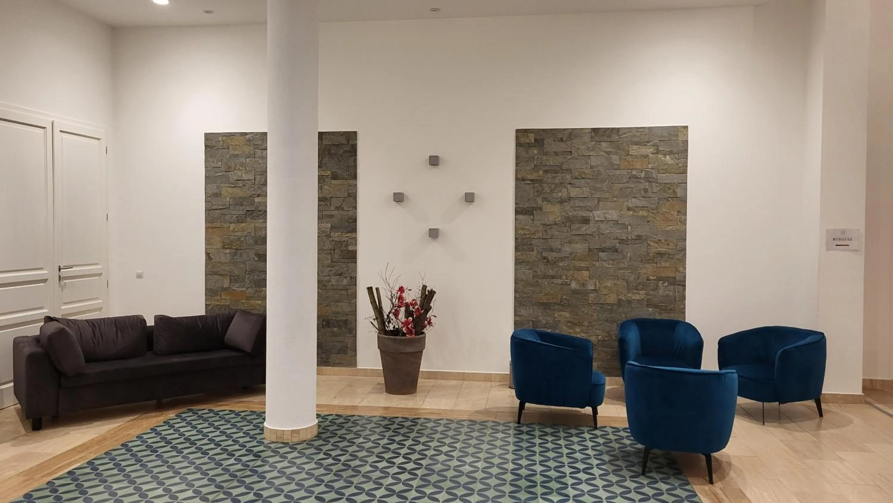 Lobby or reception in D50 Hotel