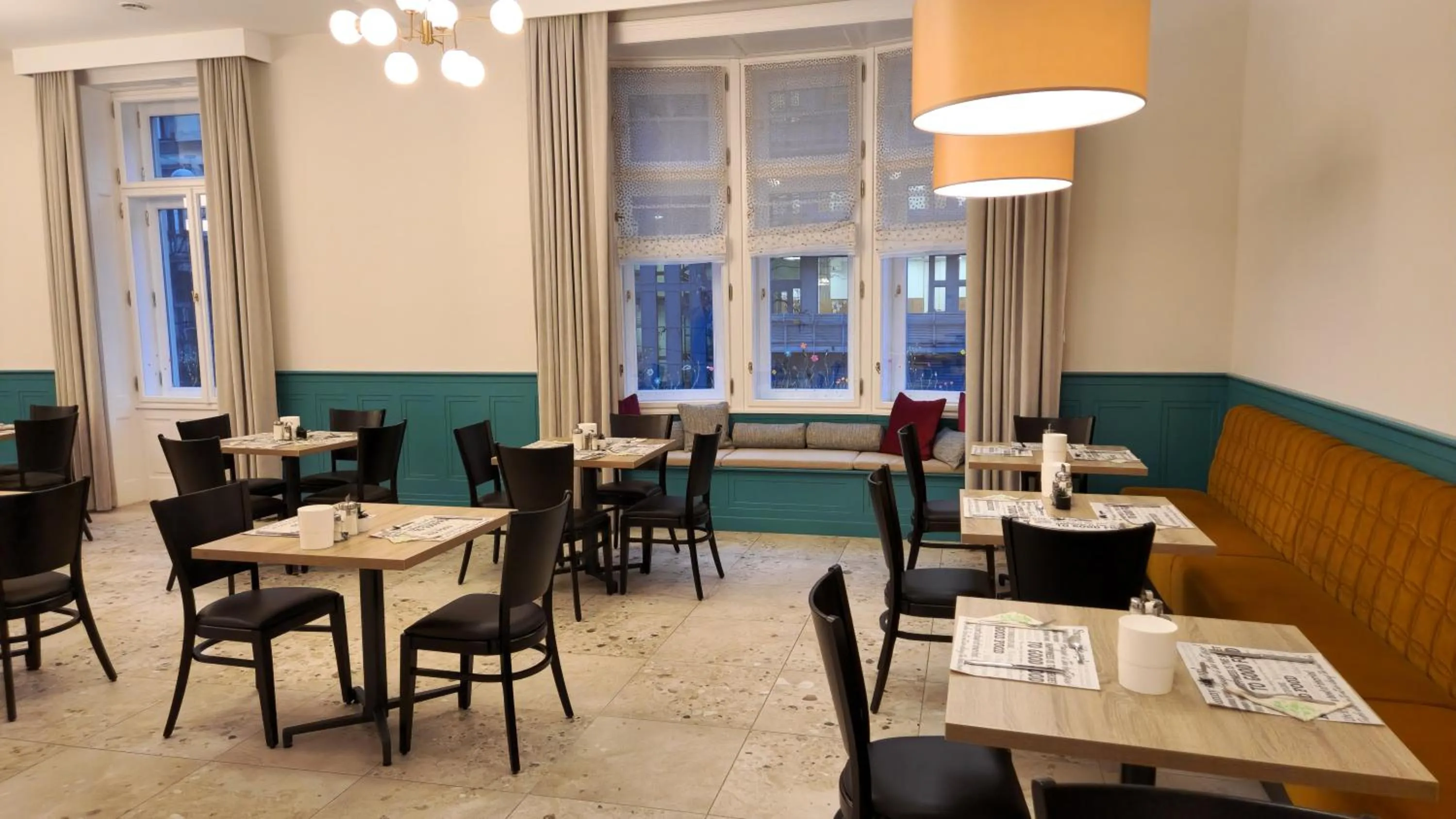 Breakfast in D50 Hotel