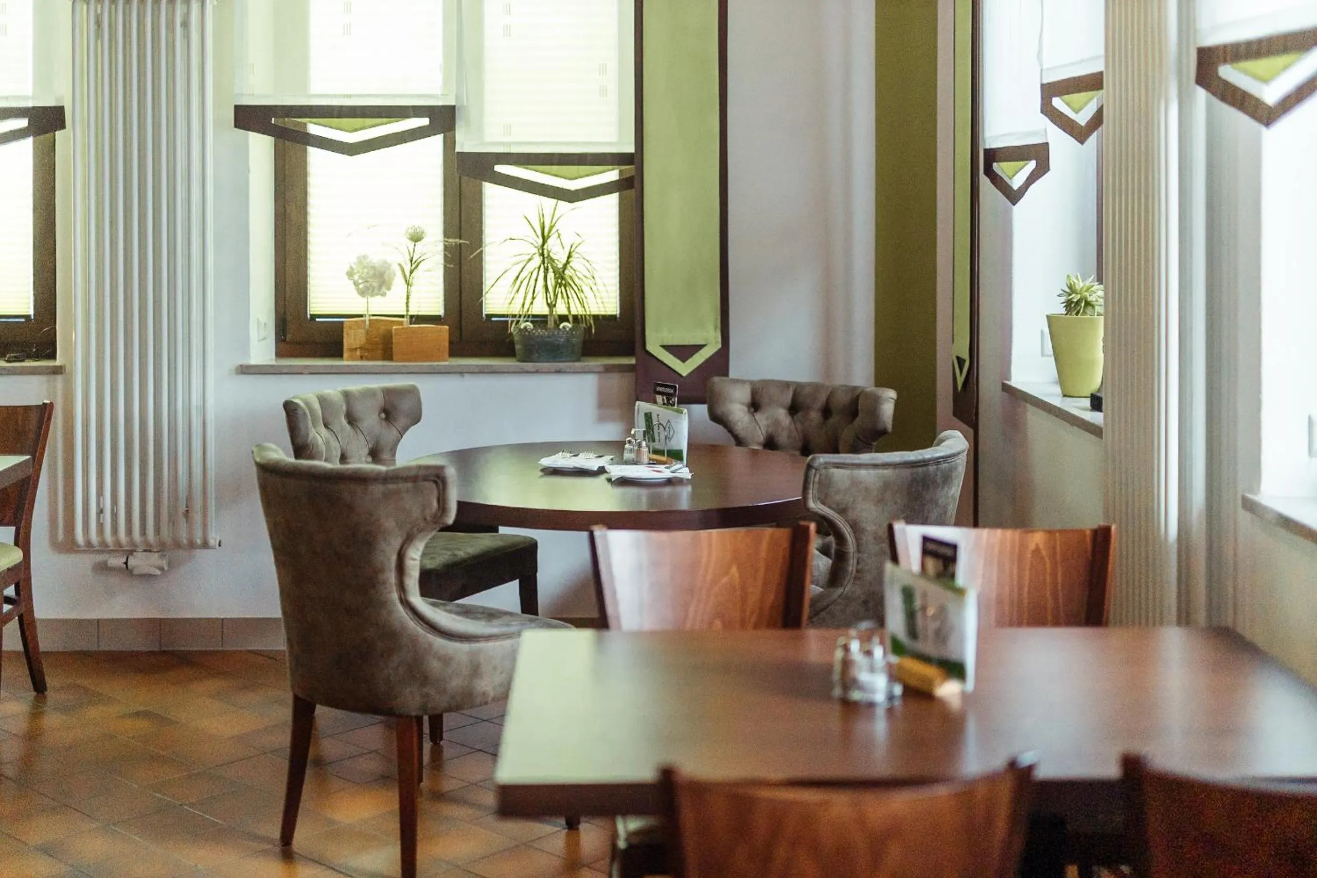 Restaurant/places to eat in Das Arni´s