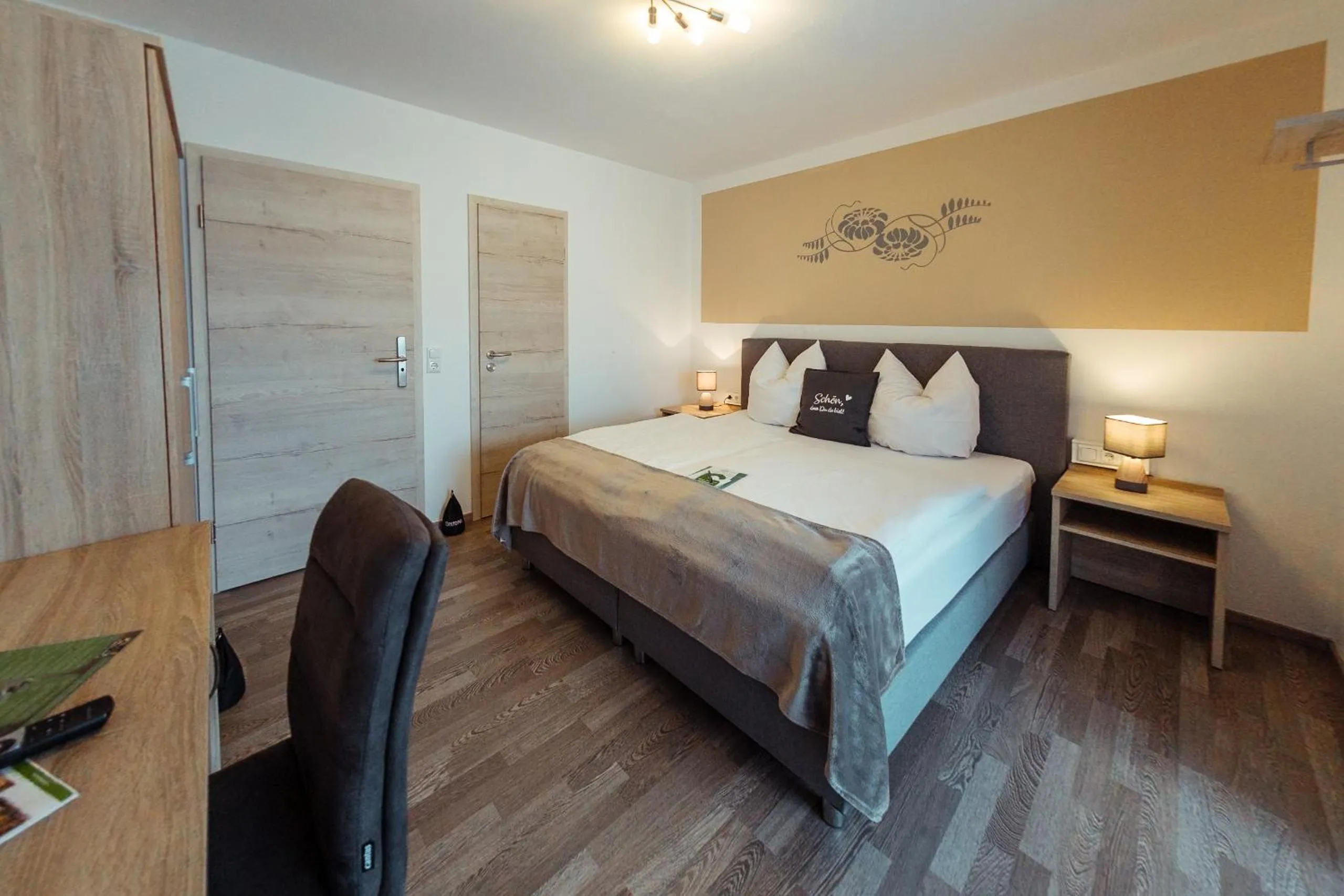 Photo of the whole room, Bed in Das Arni´s