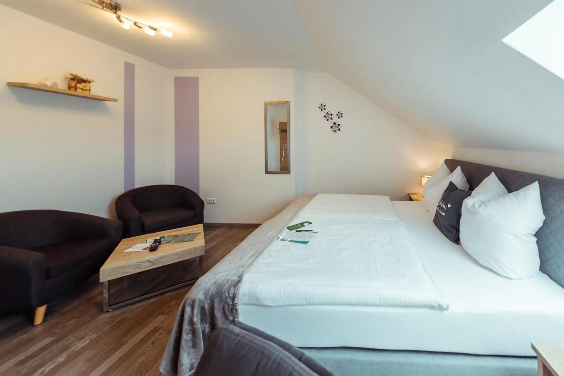 Photo of the whole room, Bed in Das Arni´s