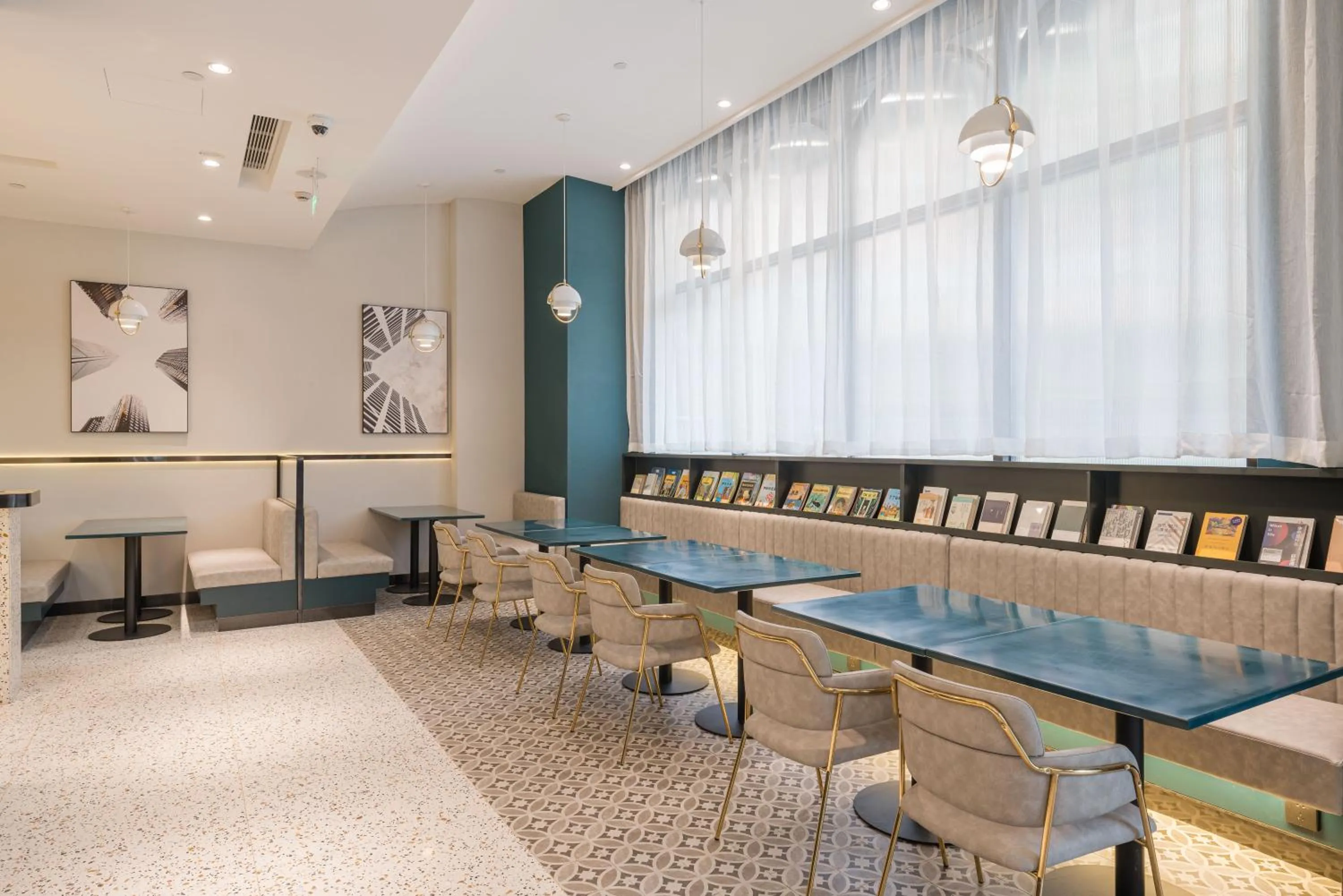 Seating area in Atour X Shanghai Jing'an Temple