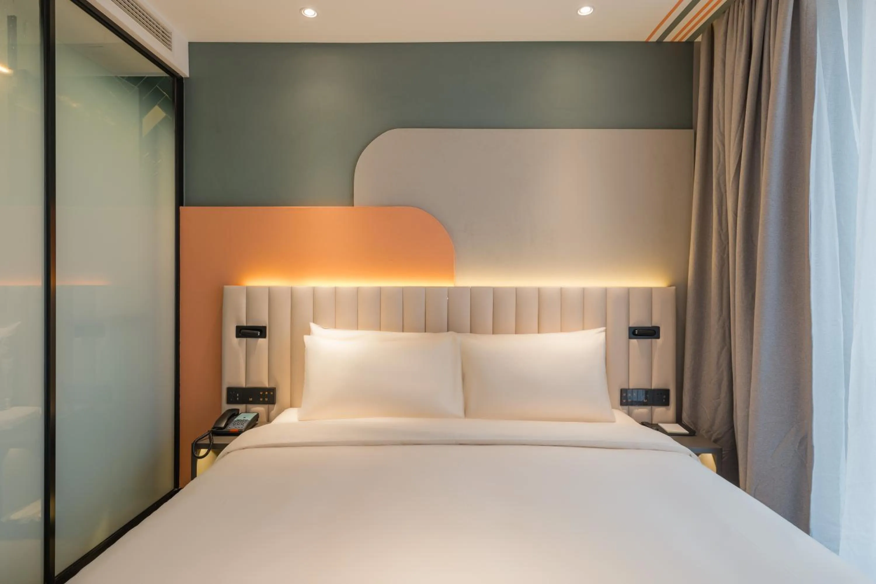 Bedroom, Bed in Atour X Shanghai Jing'an Temple