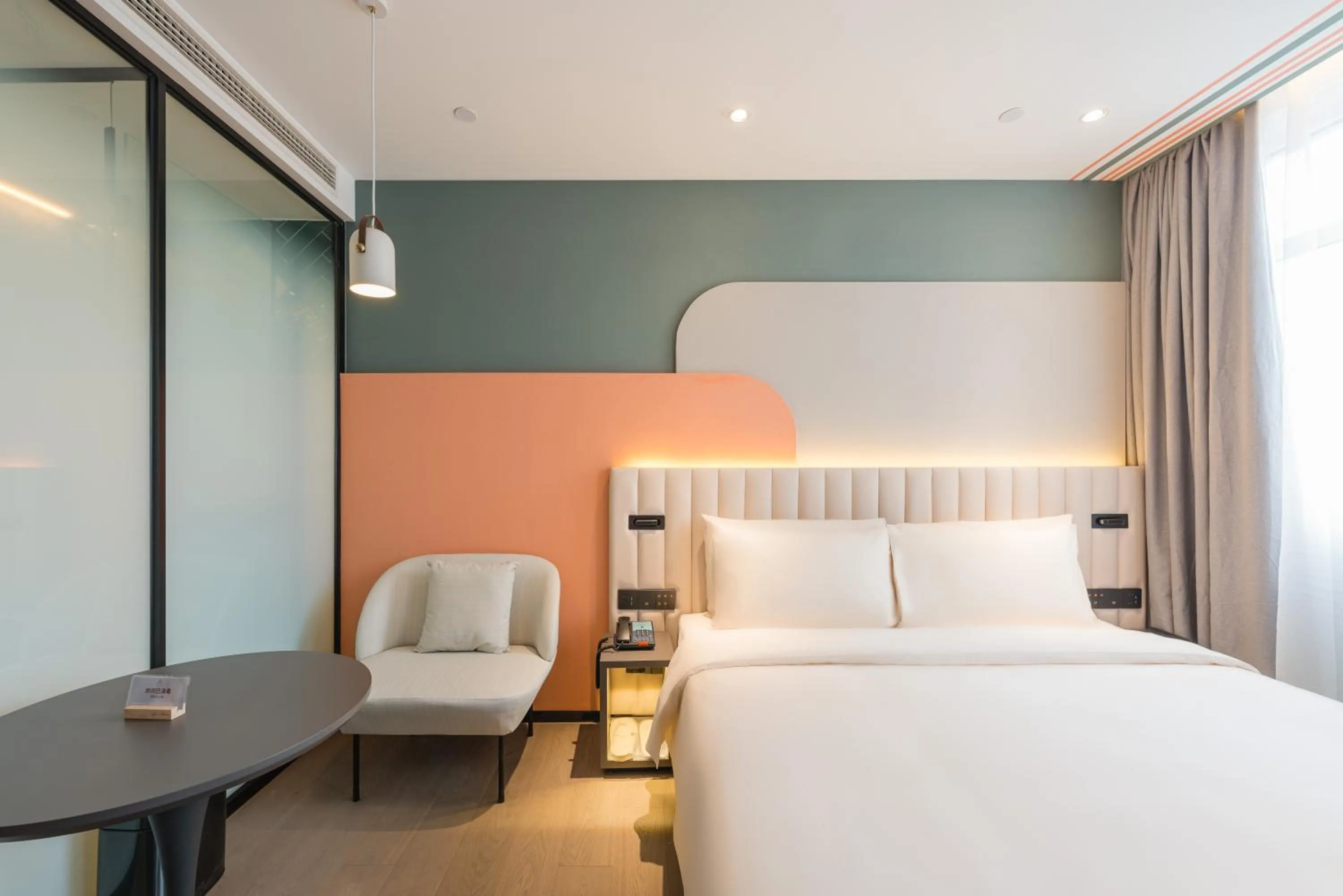 Living room, Bed in Atour X Shanghai Jing'an Temple