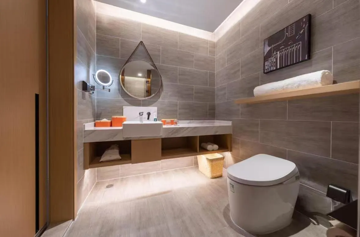 Toilet in Atour Hotel Ningbo Fenghua Huizheng Street