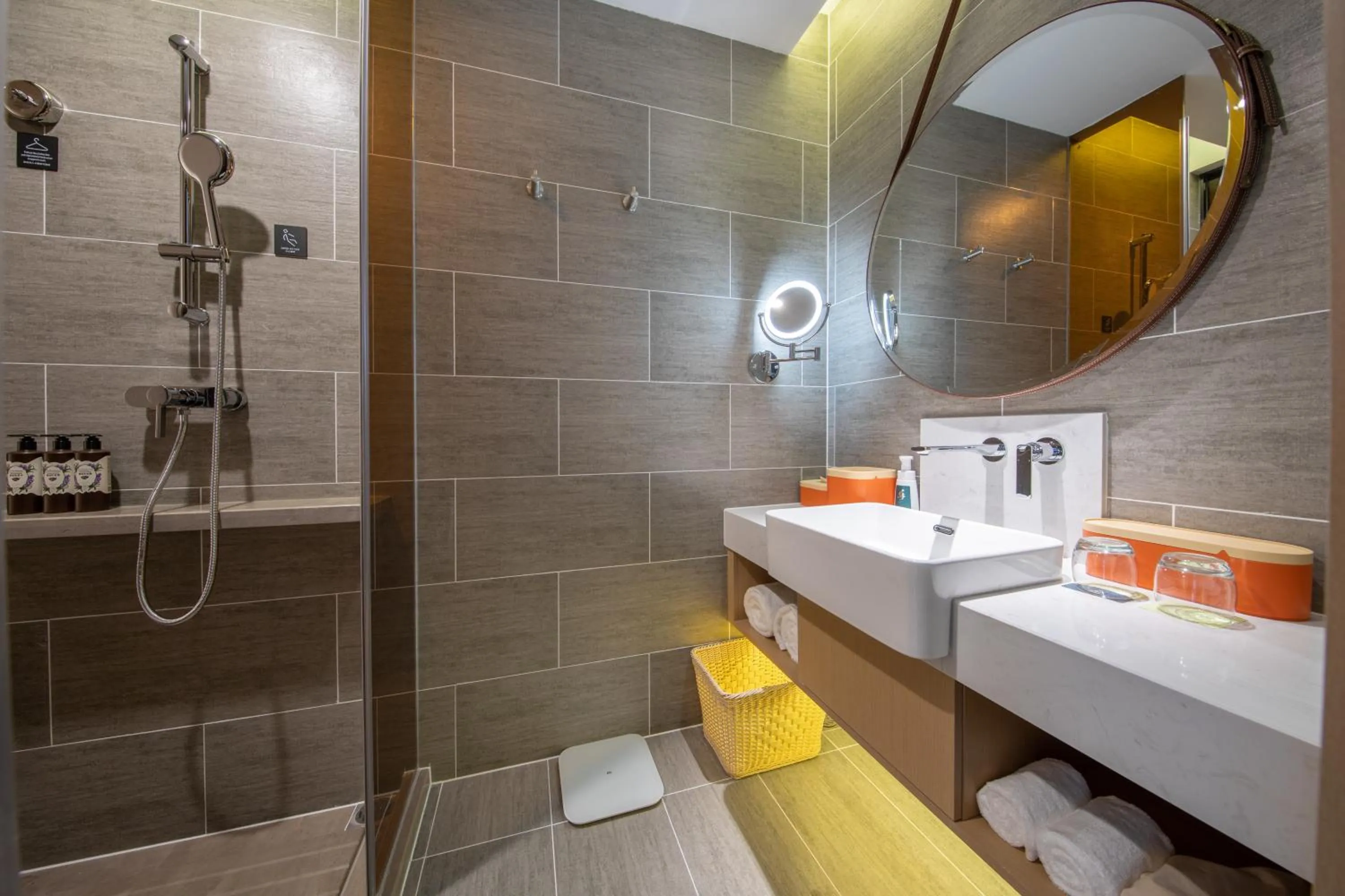 Atour Hotel Wuhan Jinyin Lake