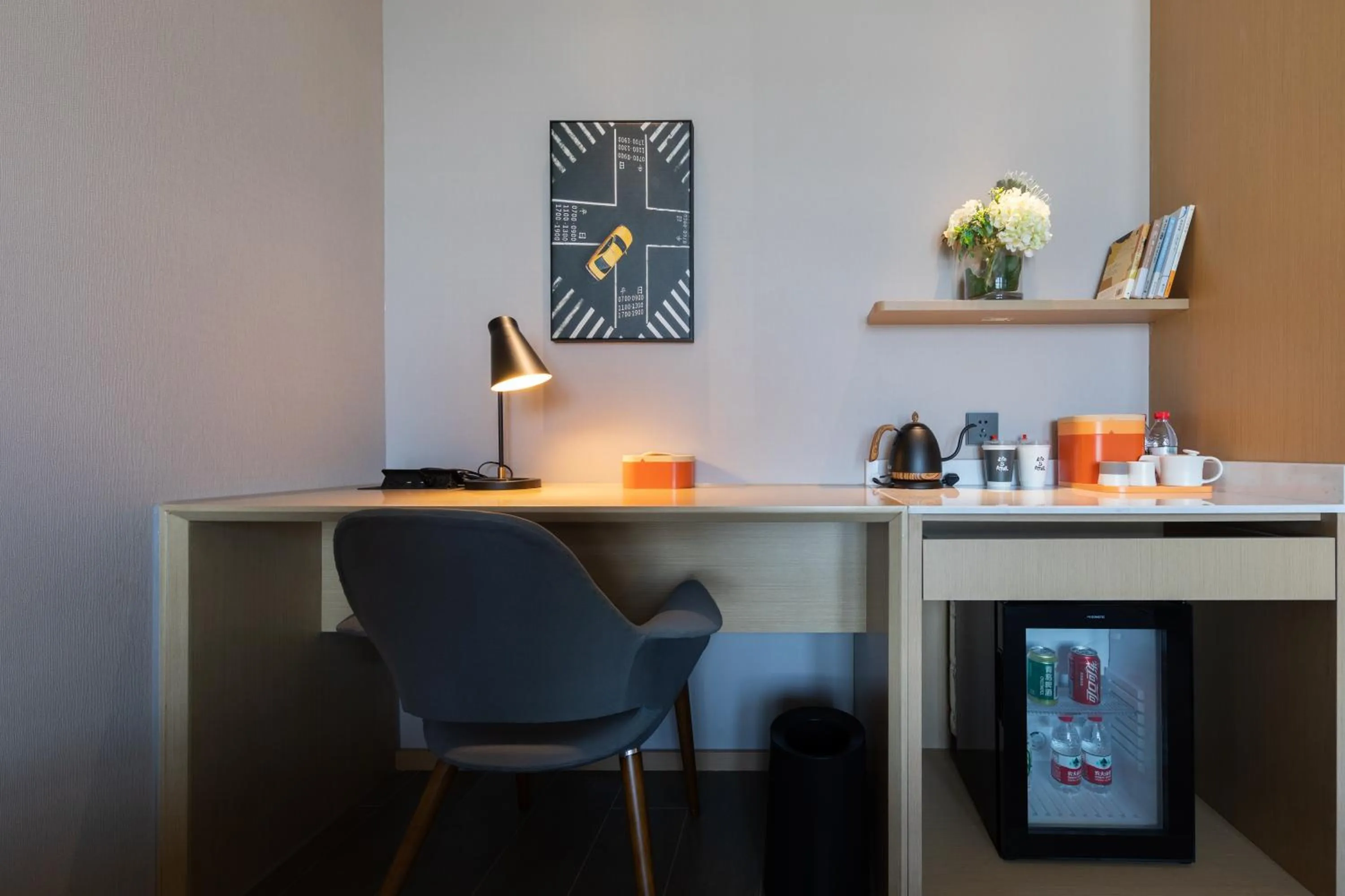 Coffee/tea facilities in Atour Hotel Wuhan Jinyin Lake