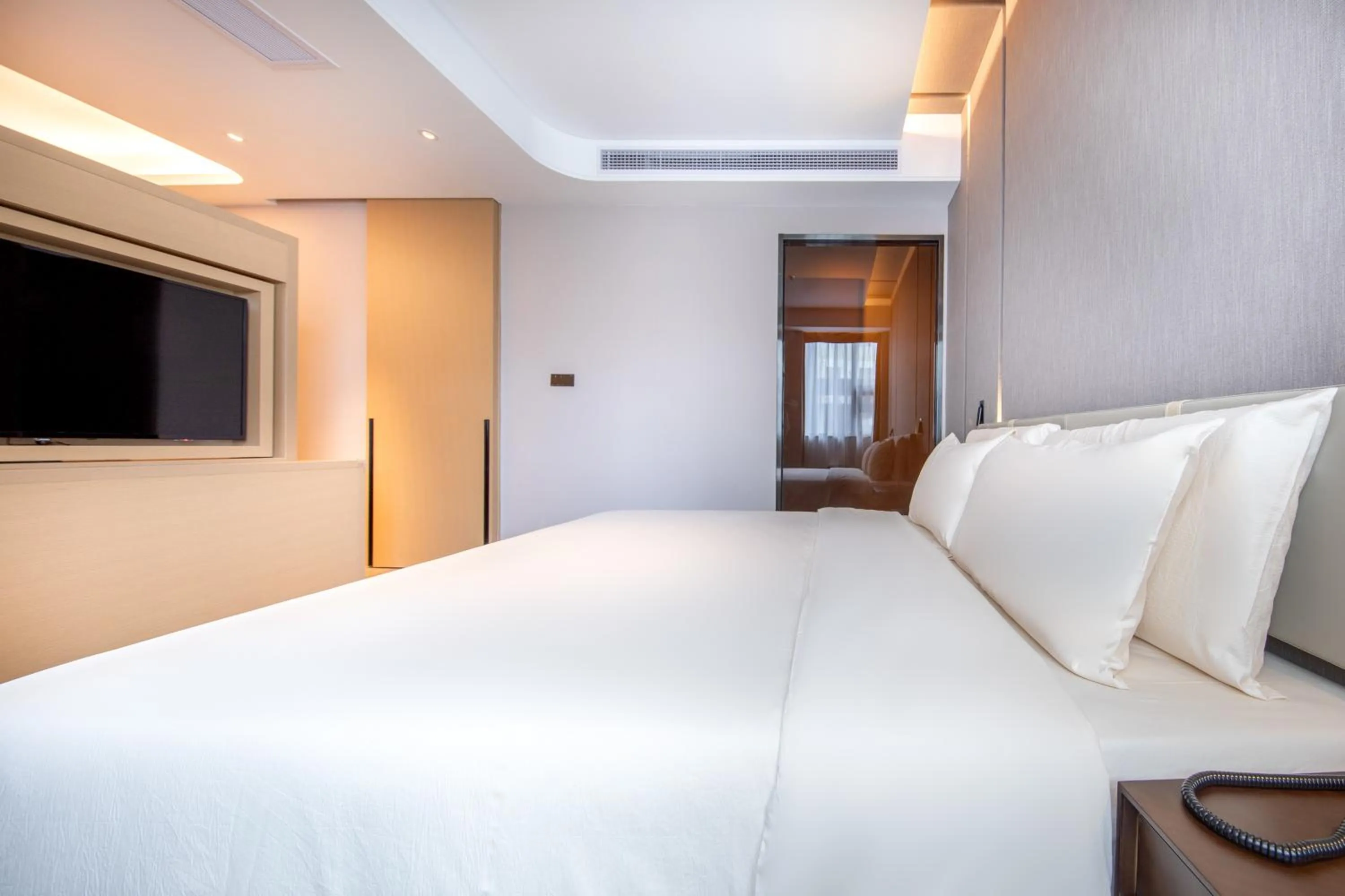 Bed in Atour Hotel Shenzhen Huaqiang North