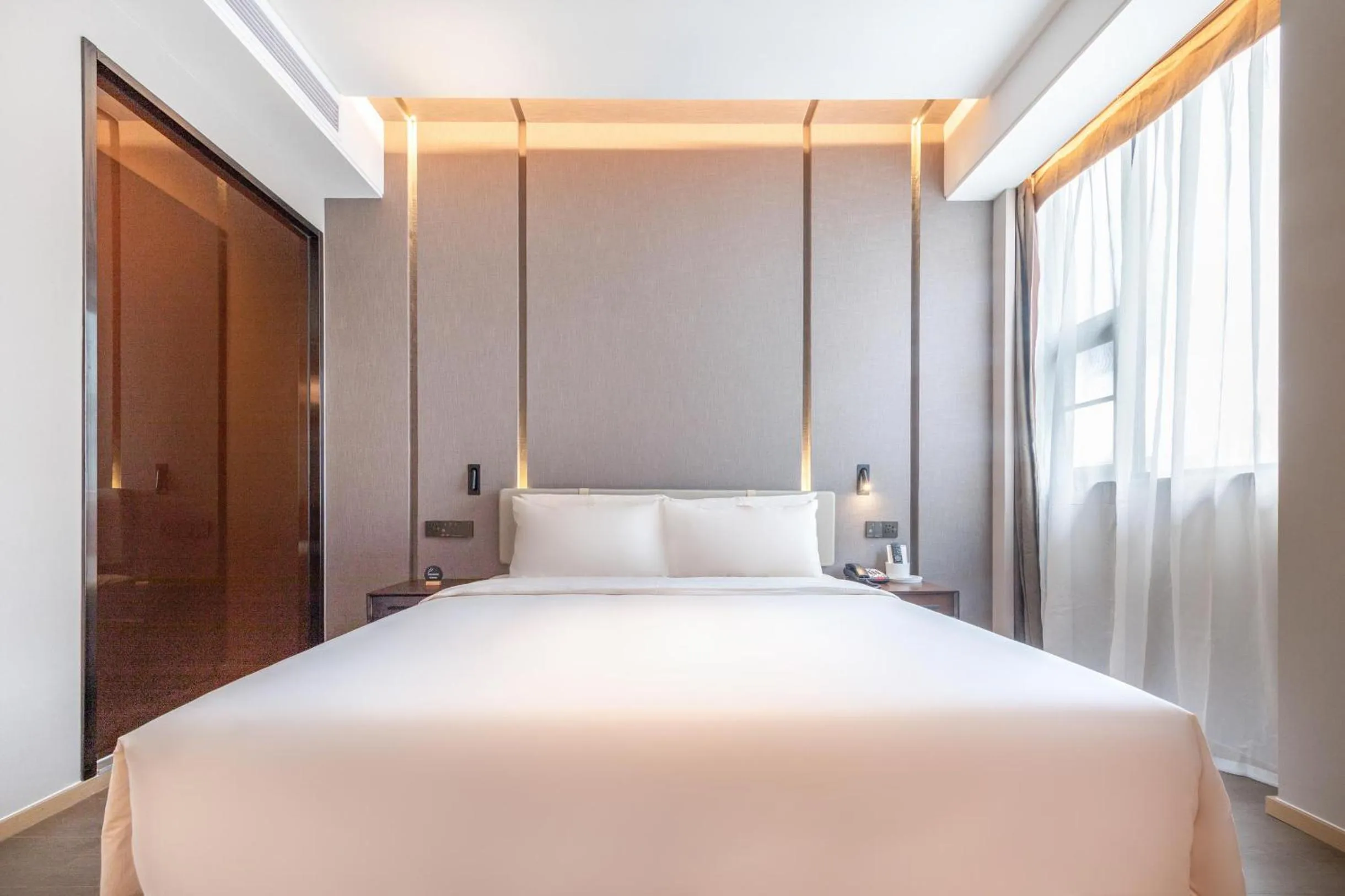 Bed in Atour Hotel Shenzhen Huaqiang North