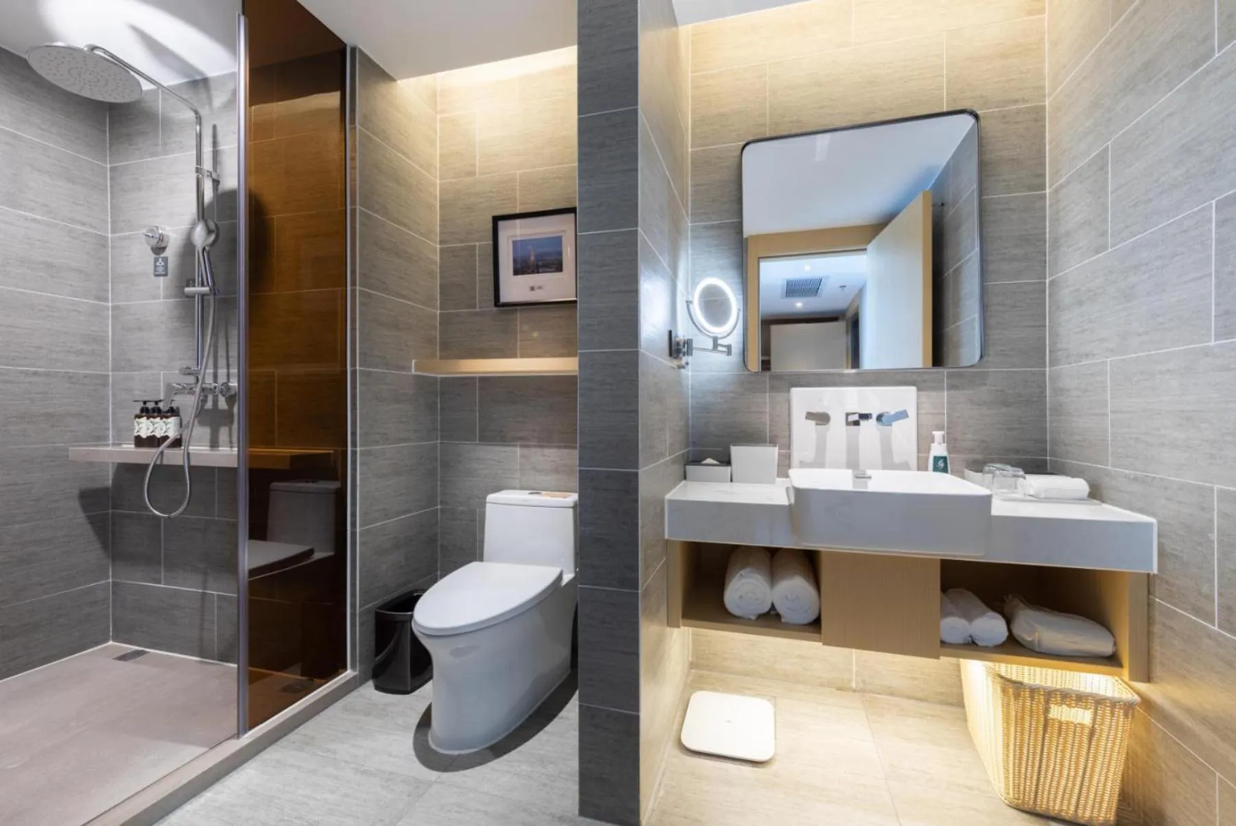 Shower in Atour S Shenzhen Nanshan