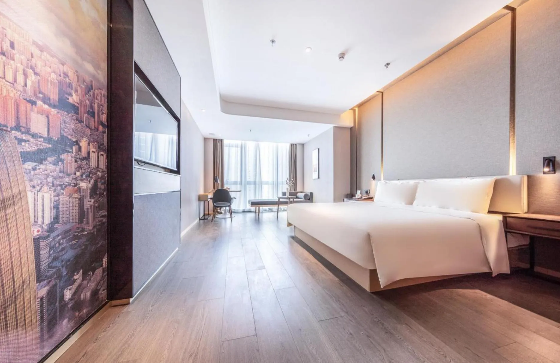 Photo of the whole room, Bed in Atour S Shenzhen Nanshan