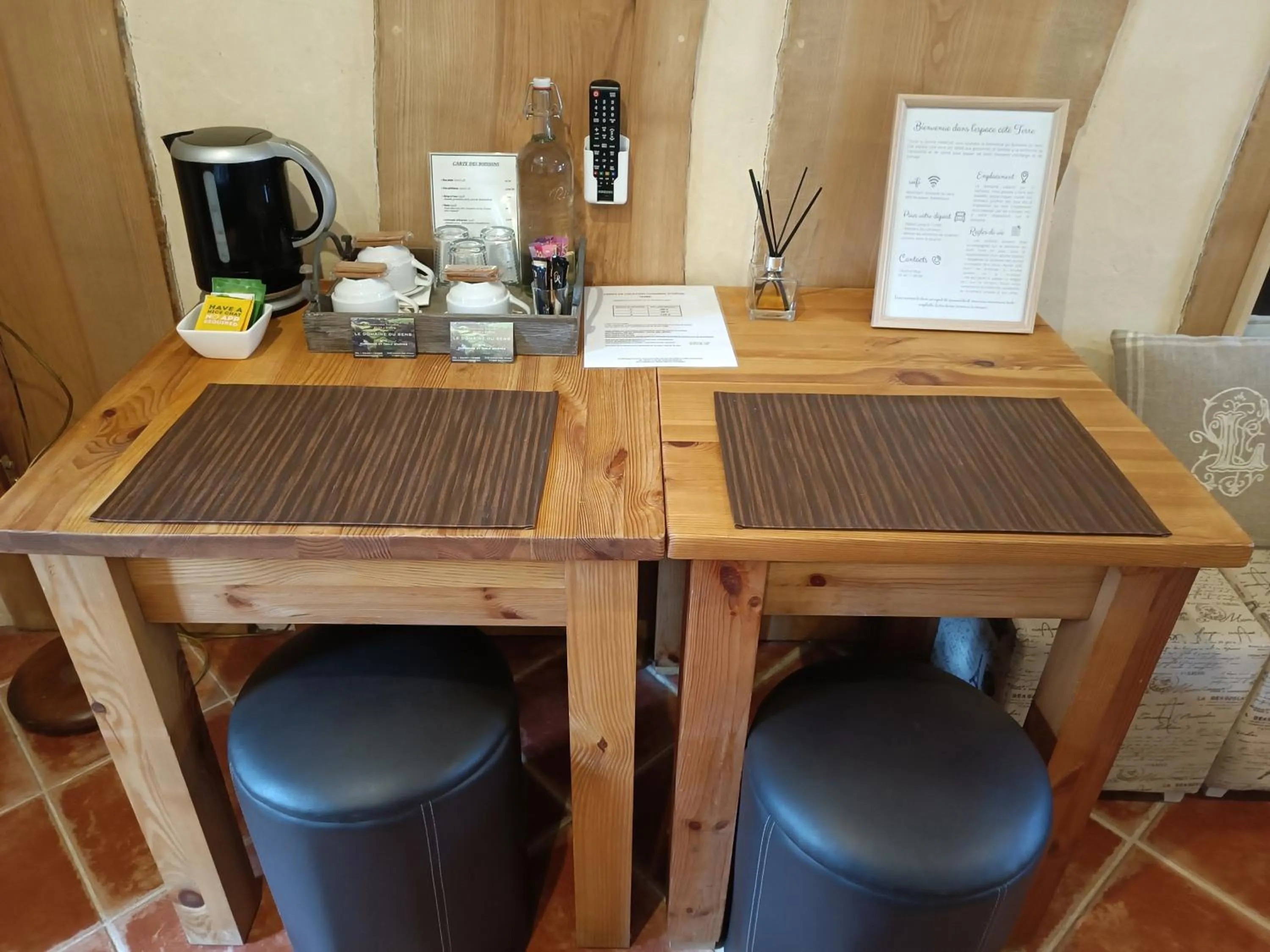 Coffee/tea facilities in LE DOMAINE DU SENS
