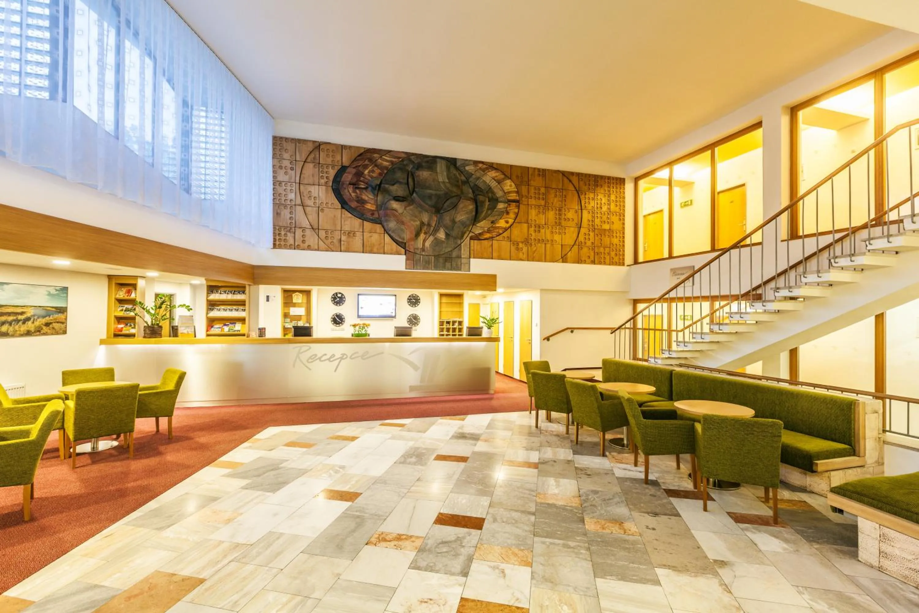 Lobby or reception in Hotel Horizont