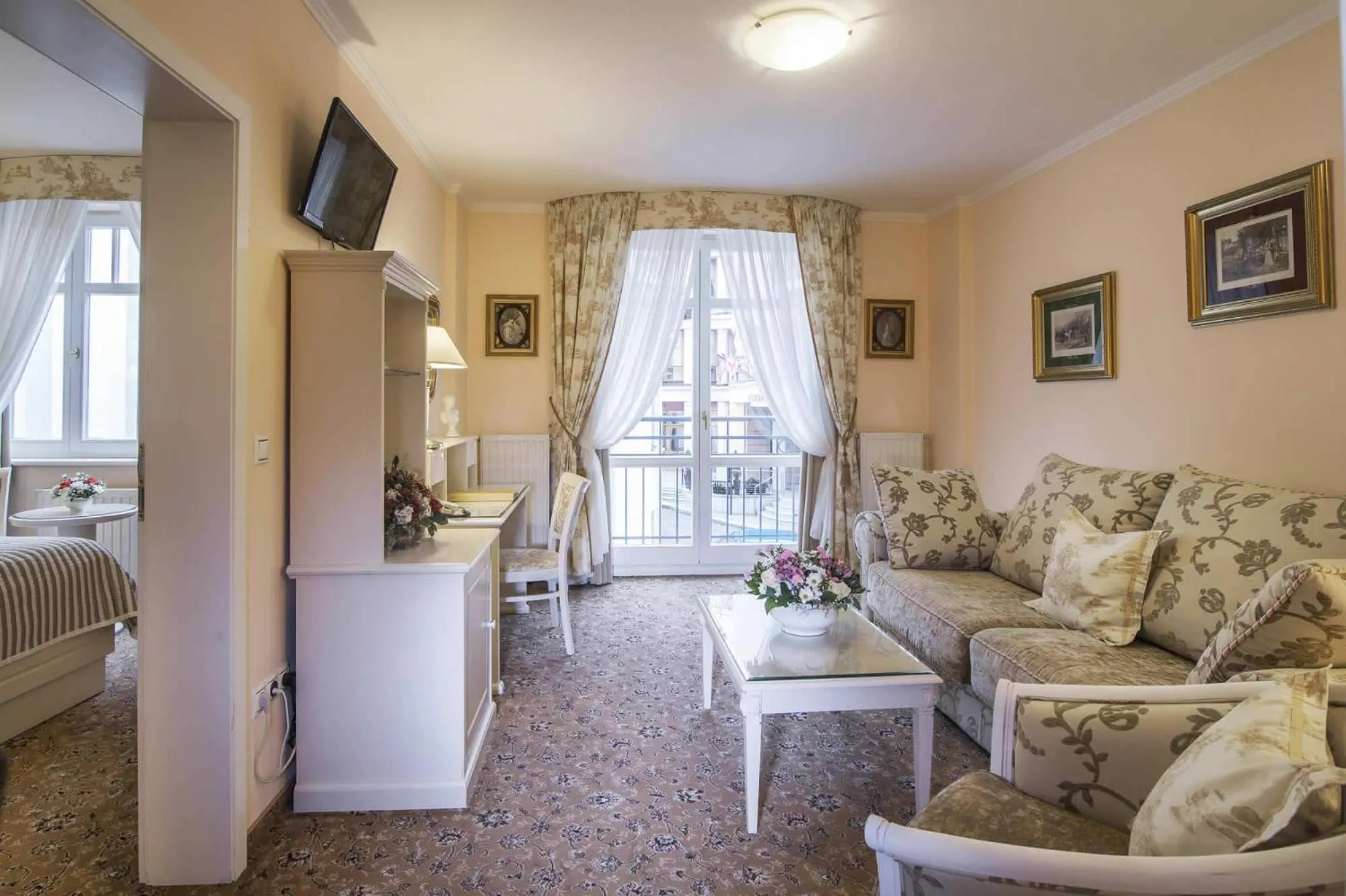 TV and multimedia in Karlsbad Grande Madonna