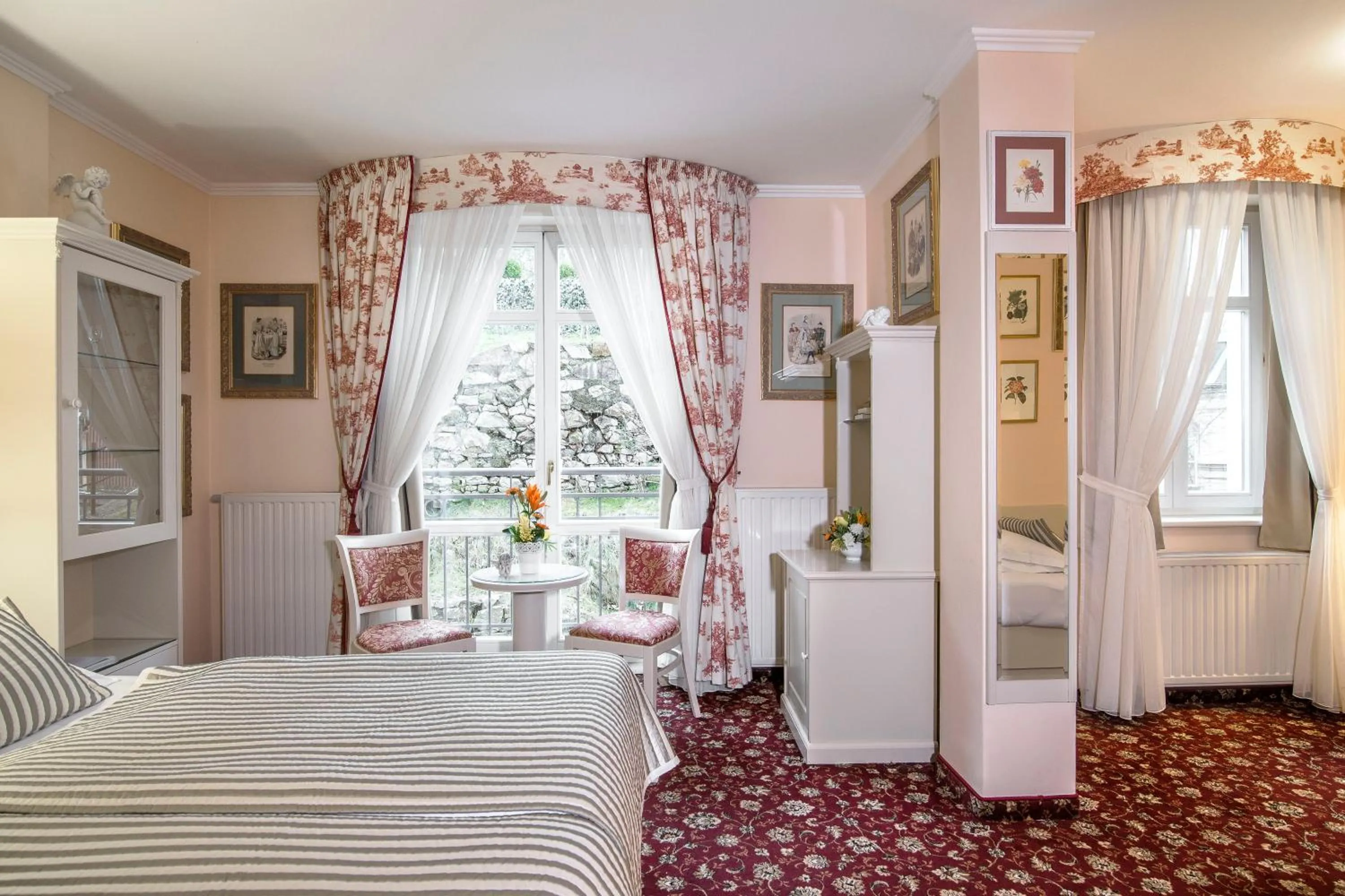 Bed in Karlsbad Grande Madonna