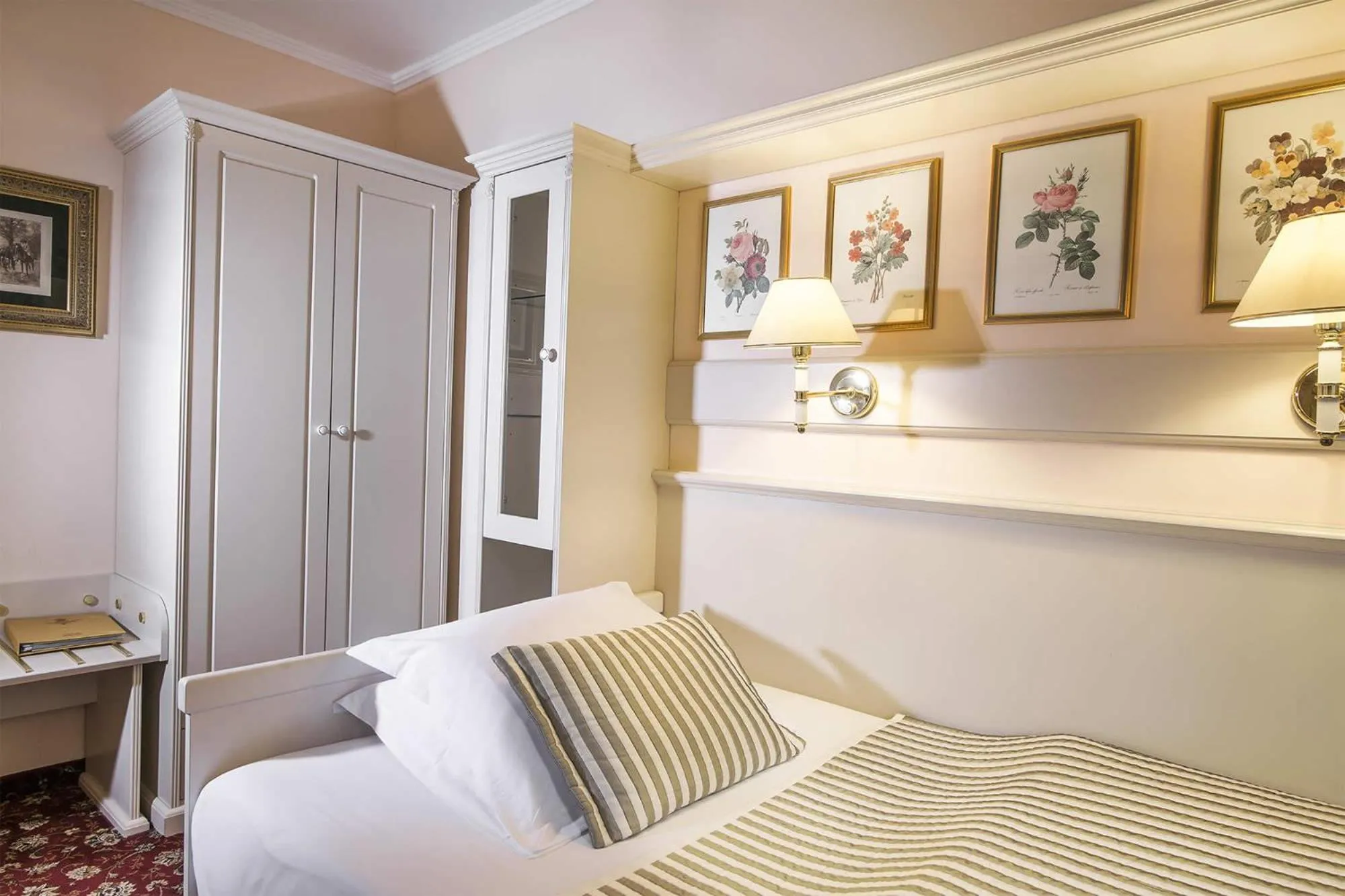 Bed in Karlsbad Grande Madonna