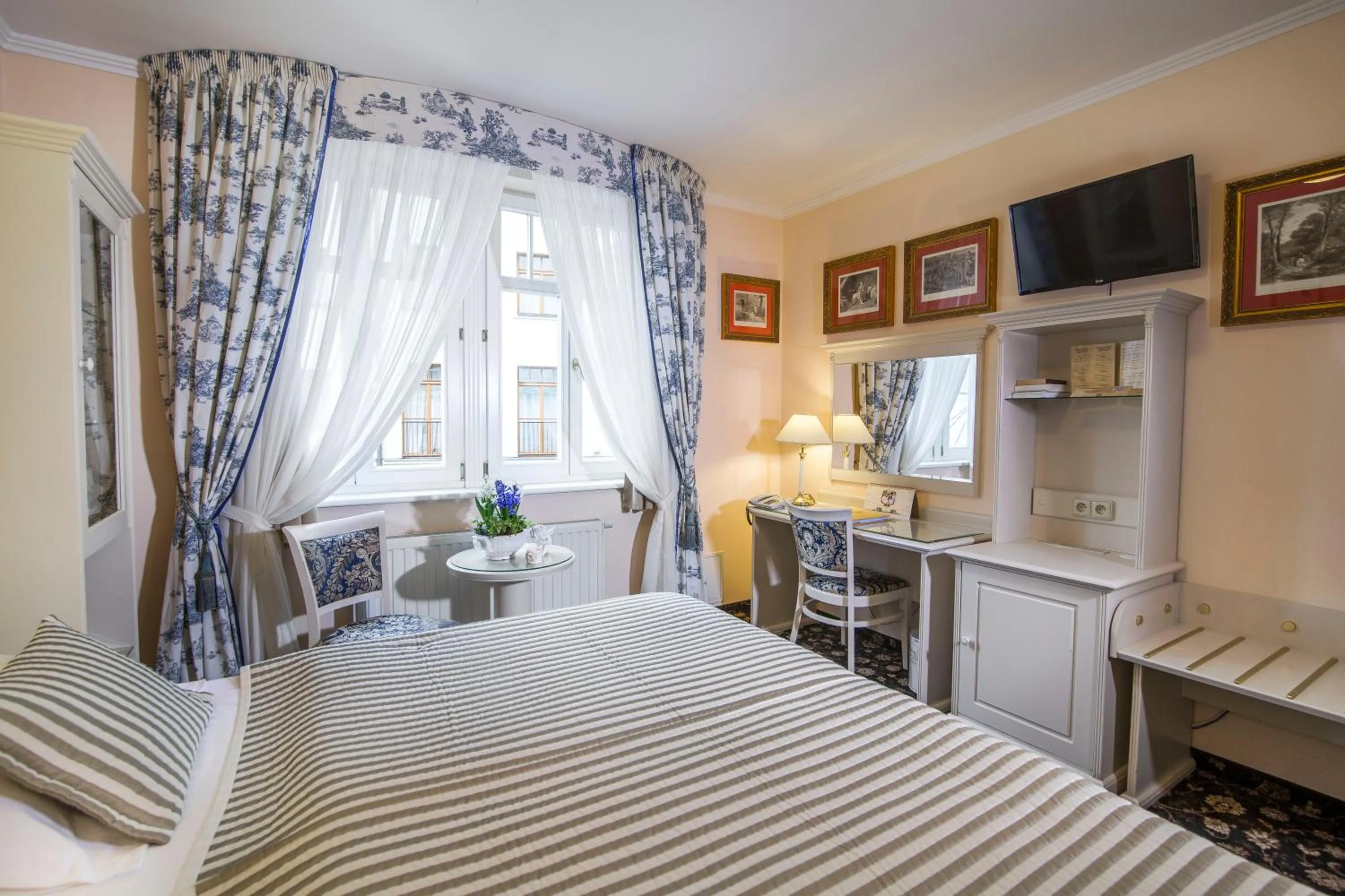 Area and facilities, Bed in Karlsbad Grande Madonna