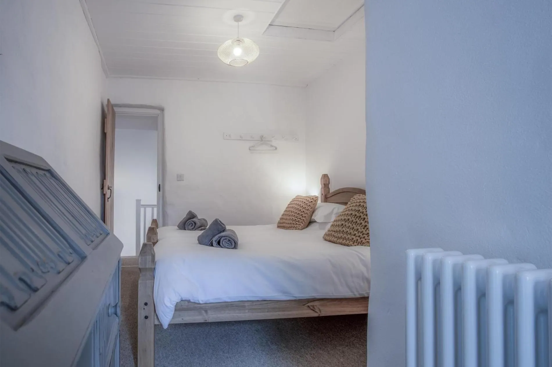 Floor plan, Bed in Brook Cottage - 2 Bedroom Cottage - Dale