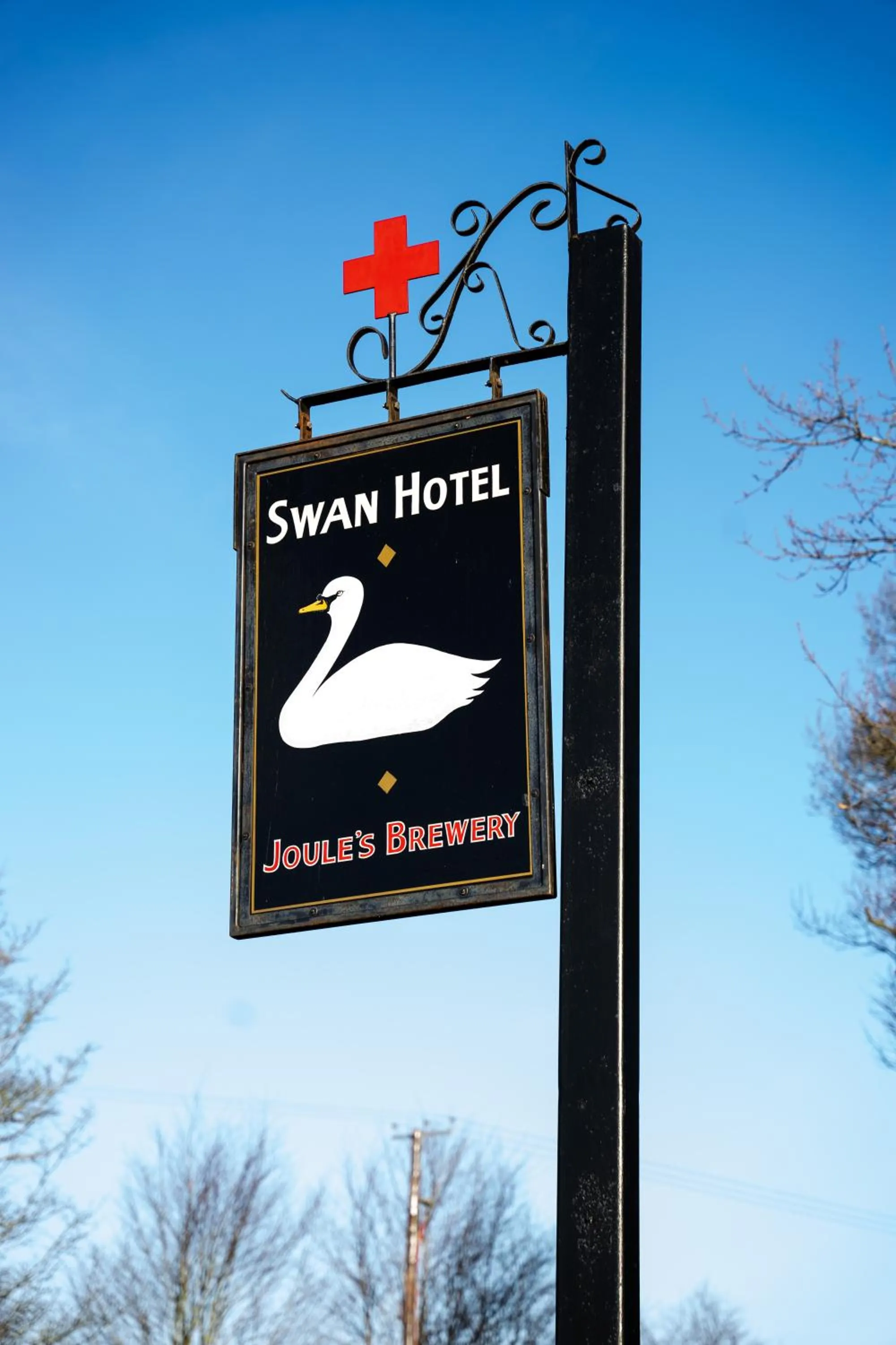 Logo/Certificate/Sign in The Swan Hotel