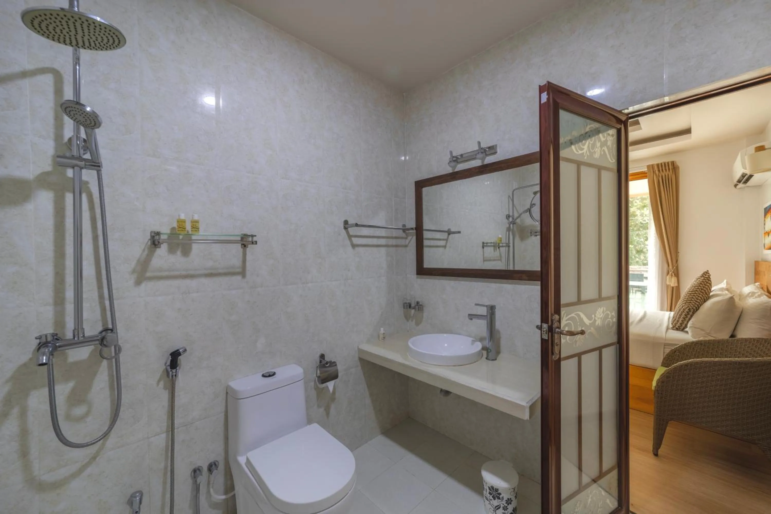 Bathroom in Ocean Lilly Inn