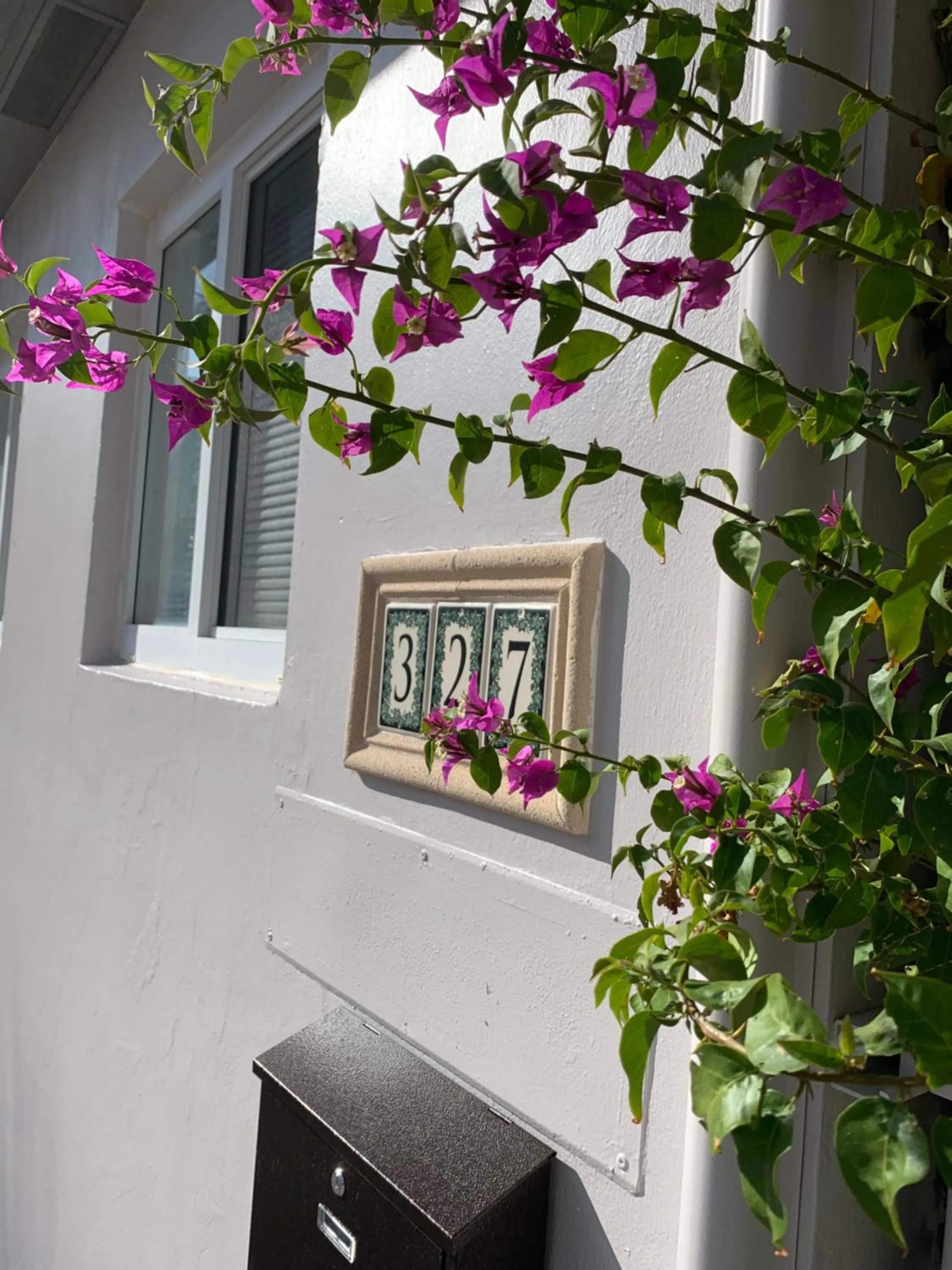 Facade/entrance in Tiana Beach Inn