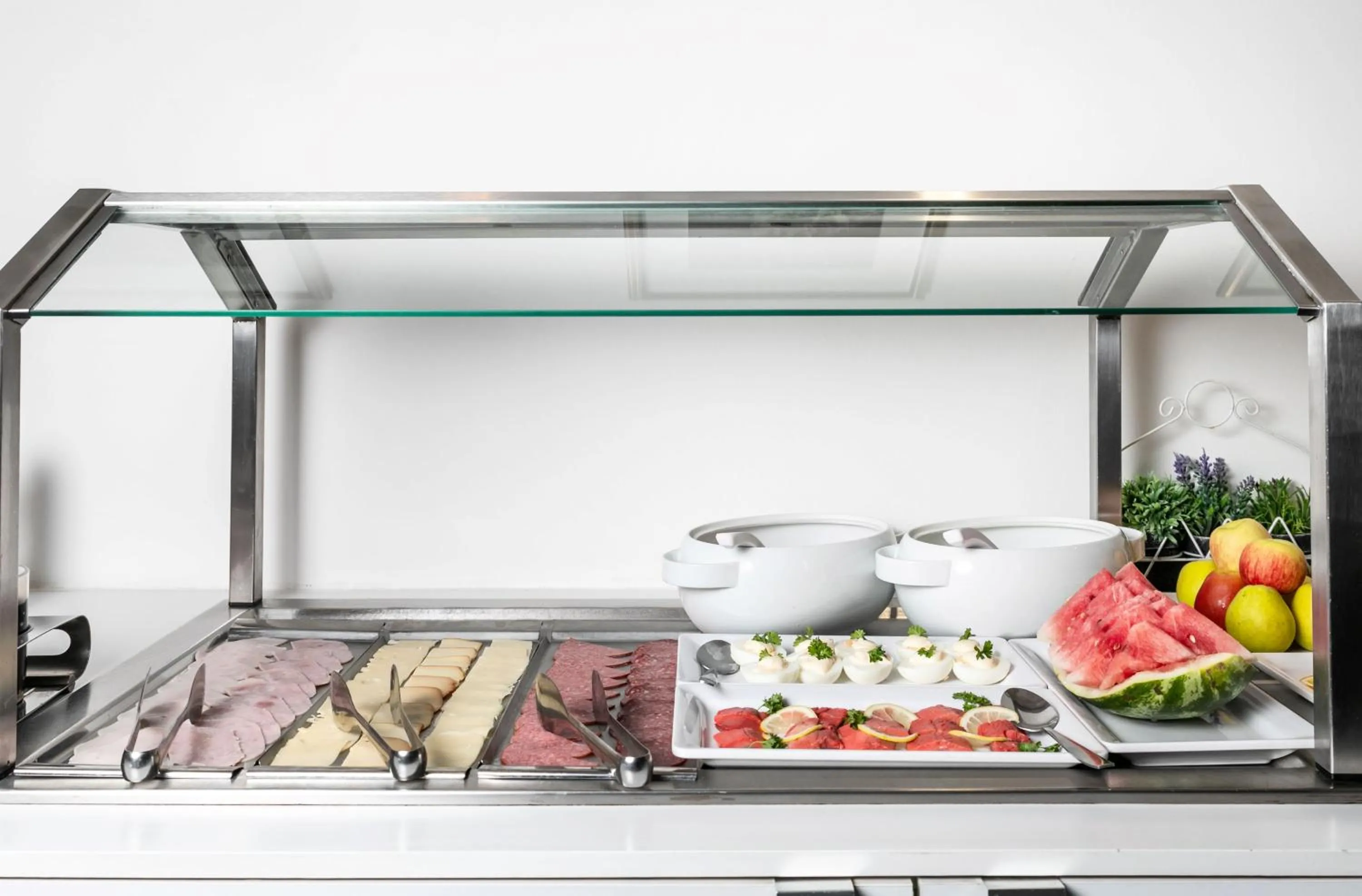 Breakfast in My Hotel Apollon